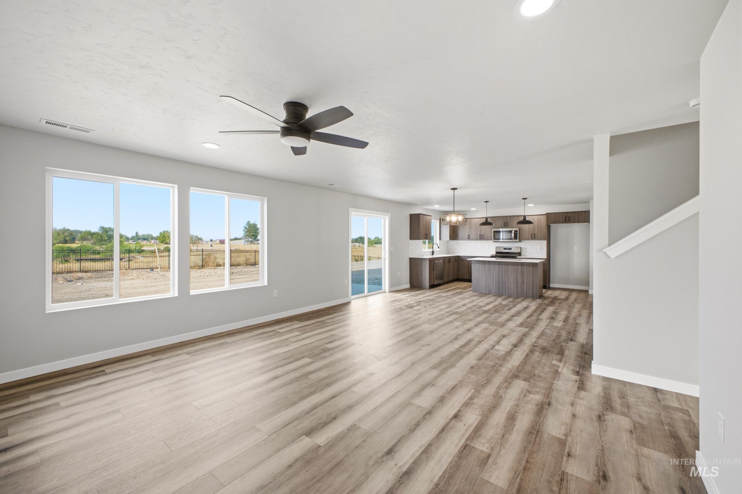 7161 W Blackberry Dr, Boise, Idaho 83709, 4 Bedrooms, 2.5 Bathrooms, Residential For Sale, Price $649,990, 99001370