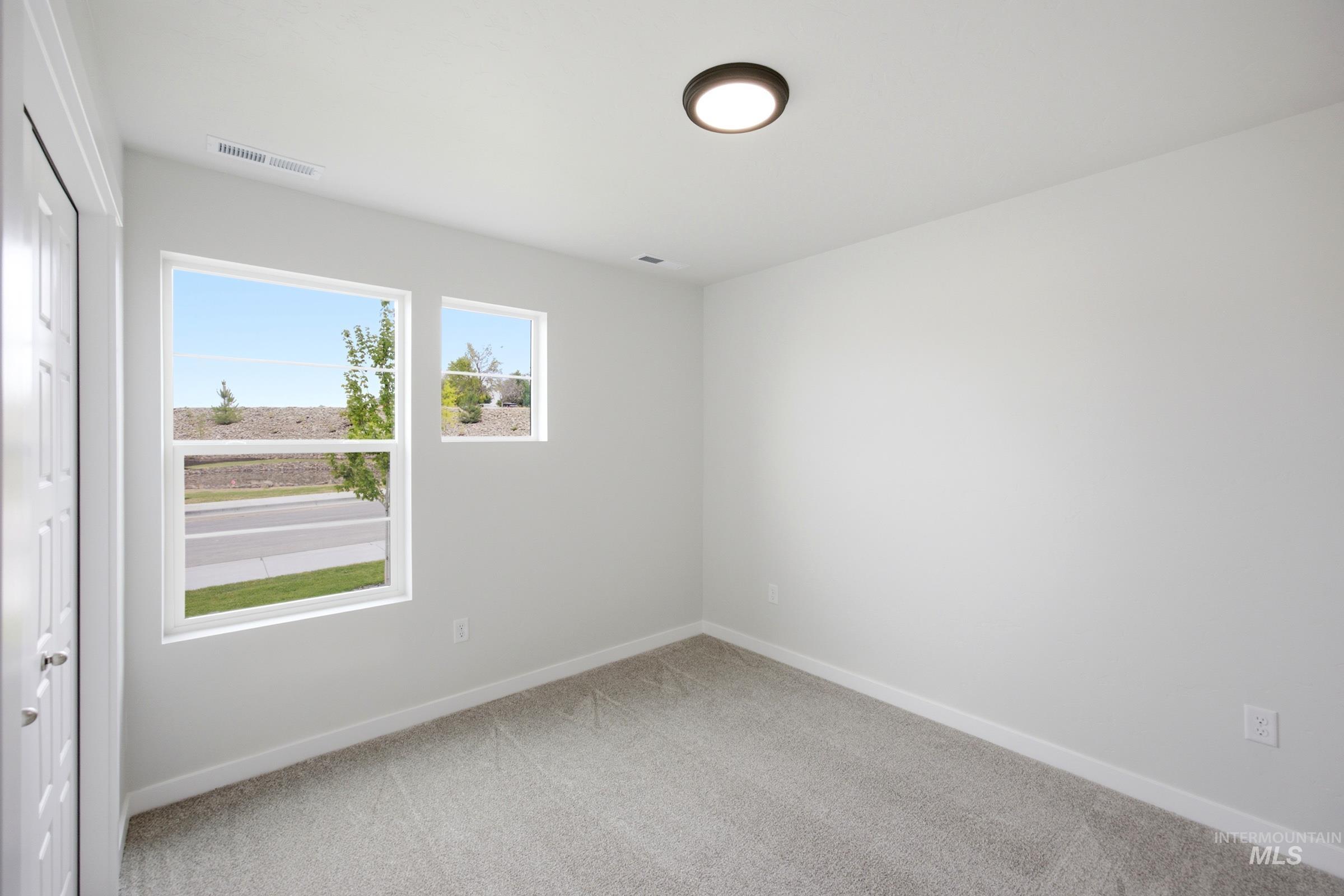 6842 S Lumberton Way, Meridian, Idaho 83642, 3 Bedrooms, 2 Bathrooms, Residential For Sale, Price $429,990,MLS 99001372