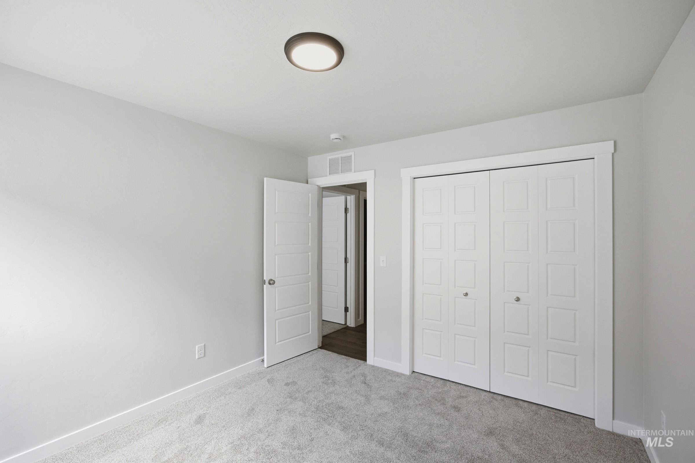 6868 S Lumberton Way, Meridian, Idaho 83642, 3 Bedrooms, 2 Bathrooms, Residential For Sale, Price $424,990,MLS 99001373