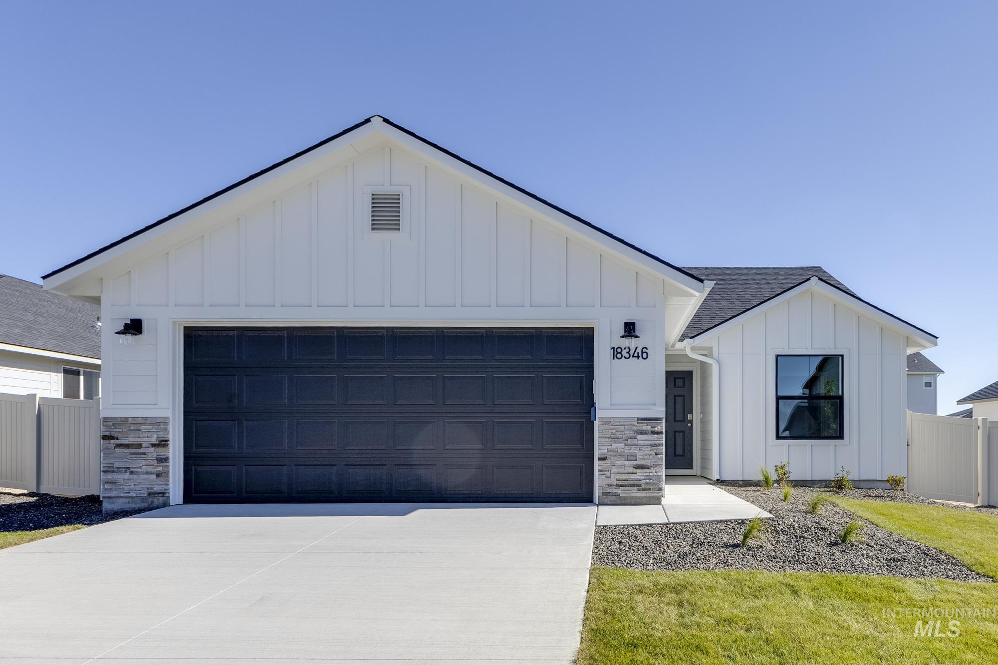 6904 S Lumberton Way, Meridian, Idaho 83642, 3 Bedrooms, 2 Bathrooms, Residential For Sale, Price $404,990, 99001375