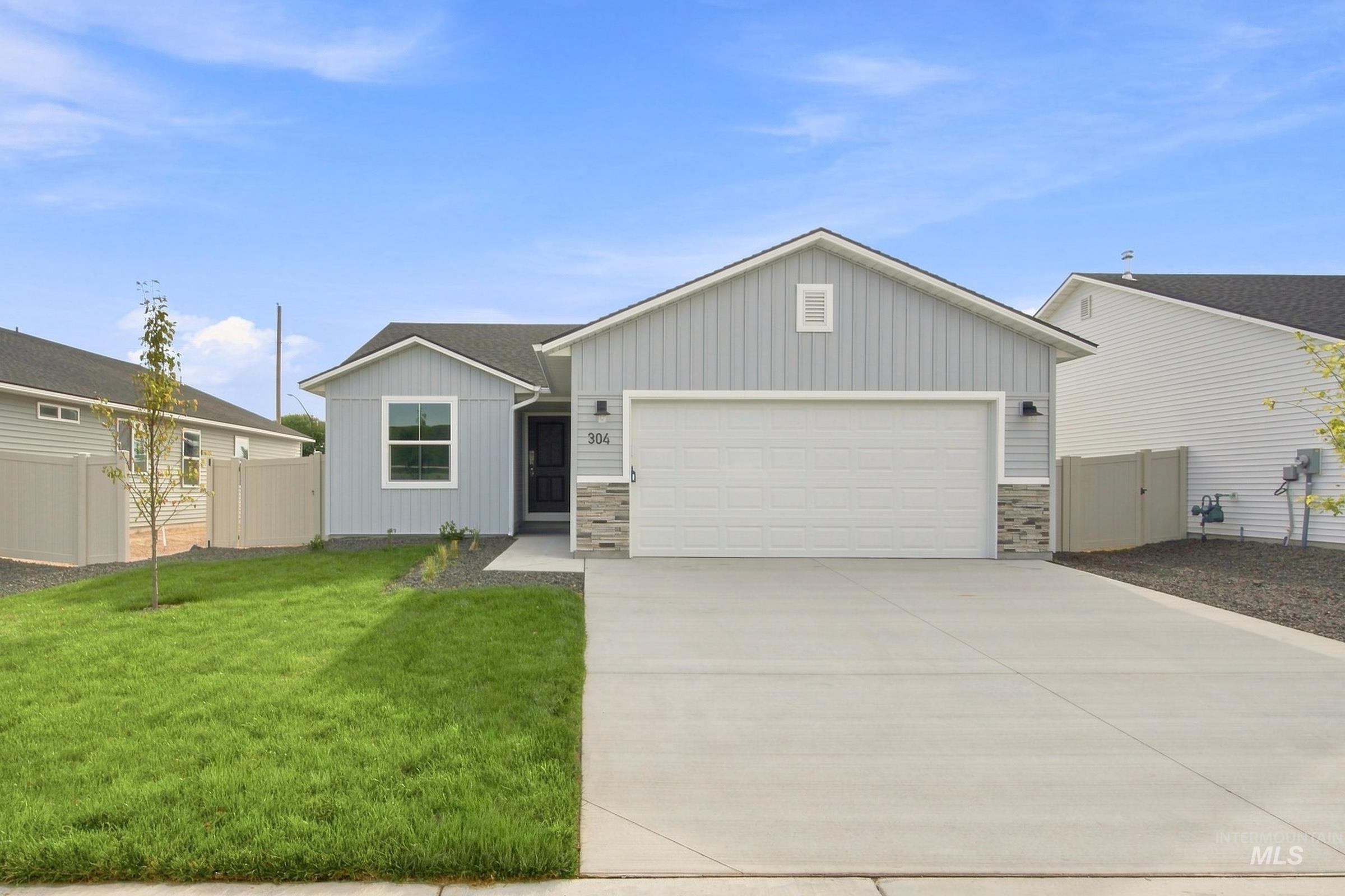13345 Bank St, Caldwell, Idaho 83607, 3 Bedrooms, 2 Bathrooms, Residential For Sale, Price $374,990,MLS 99001377