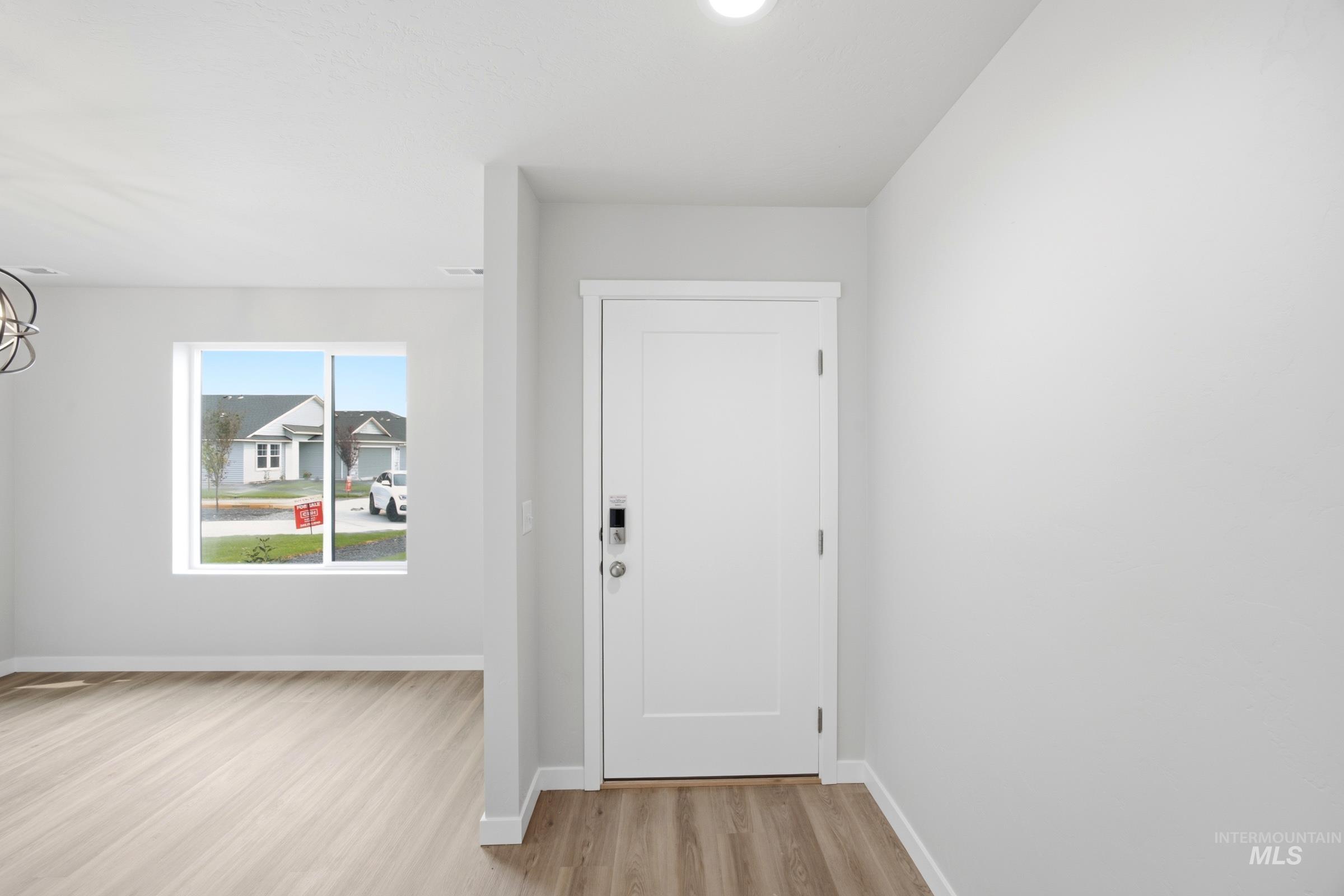 13310 Bank St, Caldwell, Idaho 83607, 3 Bedrooms, 2 Bathrooms, Residential For Sale, Price $389,990, 99001378