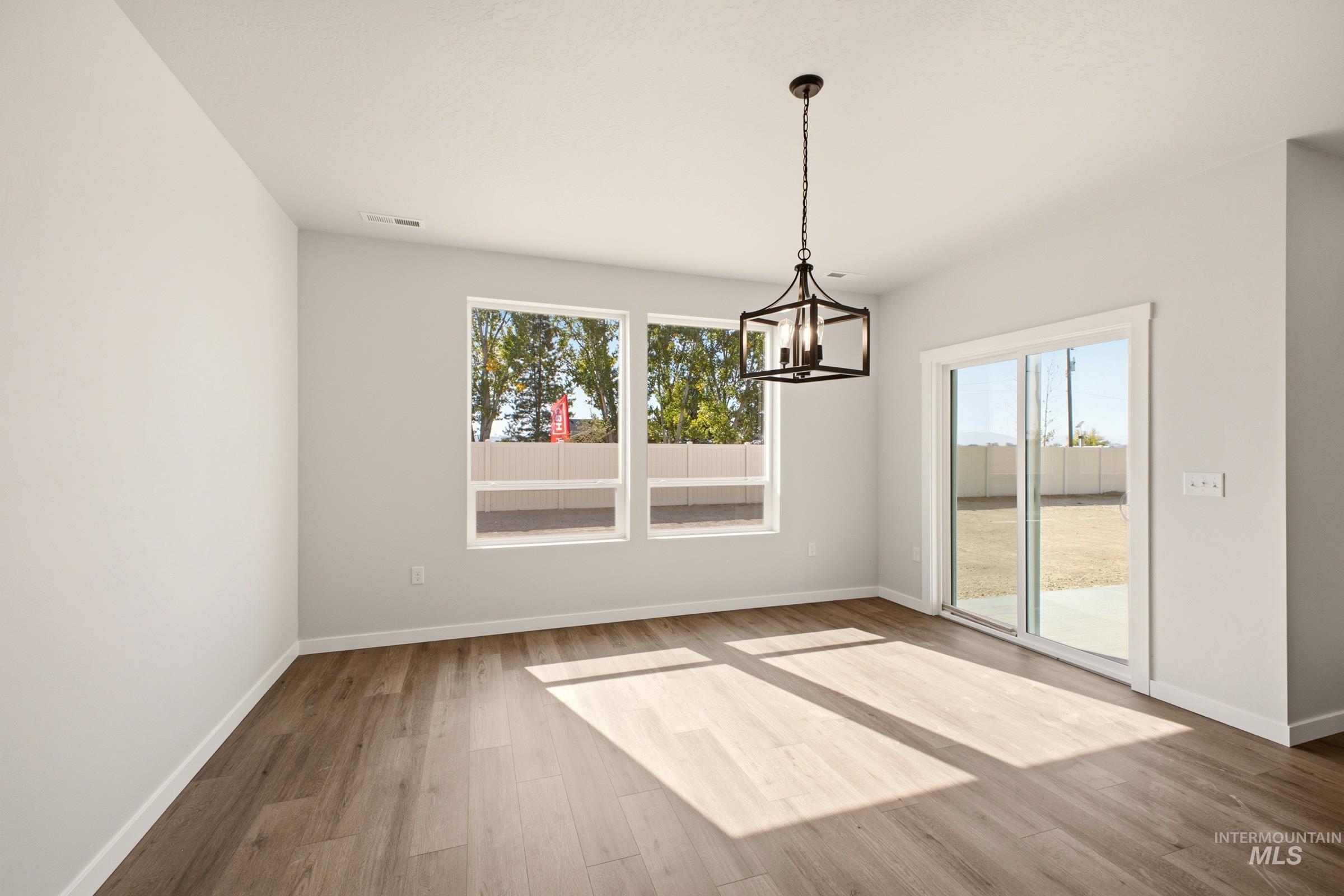 1015 E Crab Springs St, Nampa, Idaho 83686, 4 Bedrooms, 2.5 Bathrooms, Residential For Sale, Price $552,990,MLS 99001381