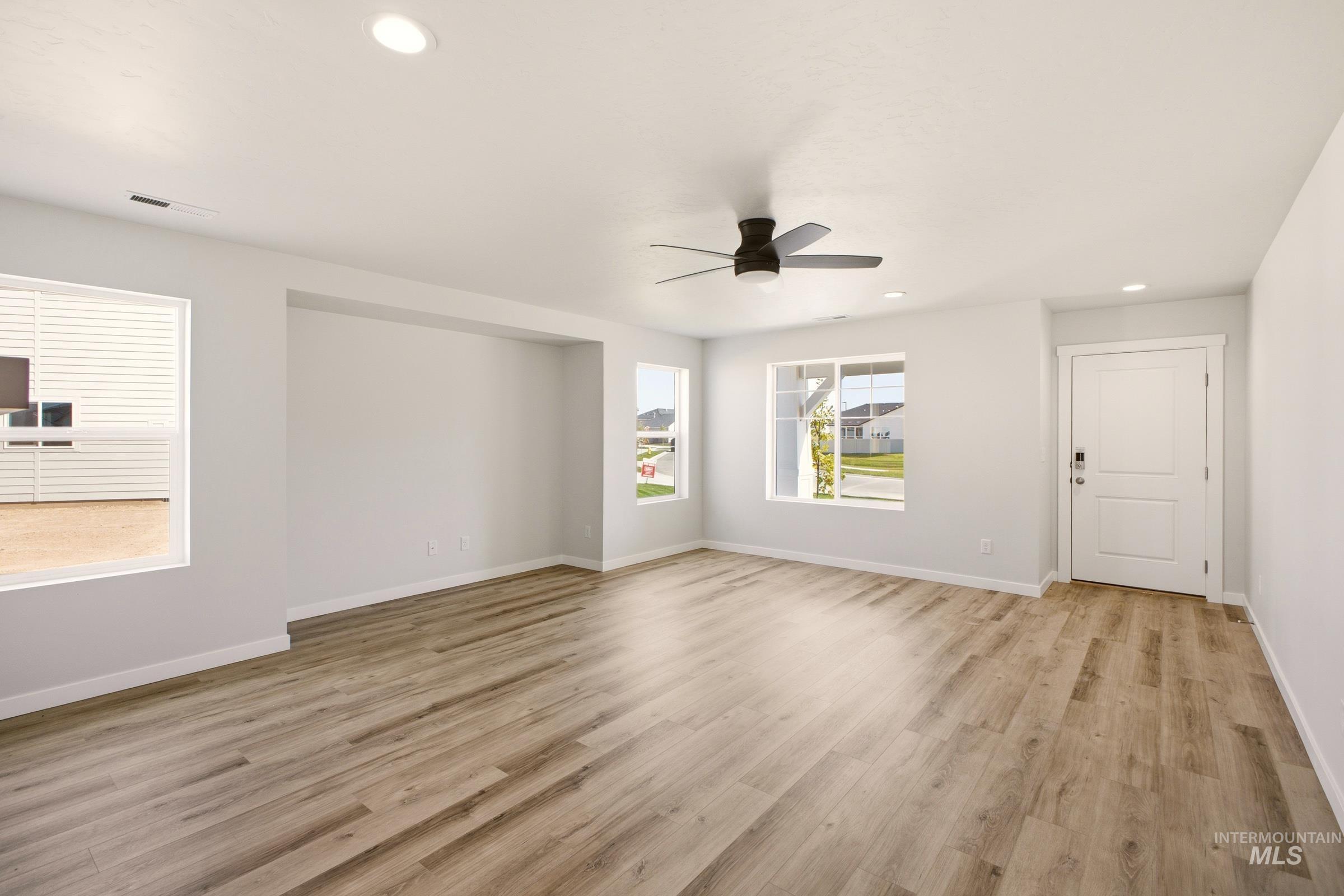 5319 S Edgecomb Way, Nampa, Idaho 83686, 5 Bedrooms, 2.5 Bathrooms, Residential For Sale, Price $559,990,MLS 99001386