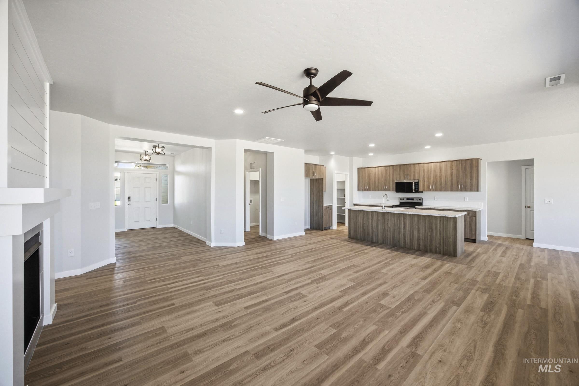 16944 Churn Ave, Caldwell, Idaho 83607, 4 Bedrooms, 2 Bathrooms, Residential For Sale, Price $539,990, 99001388