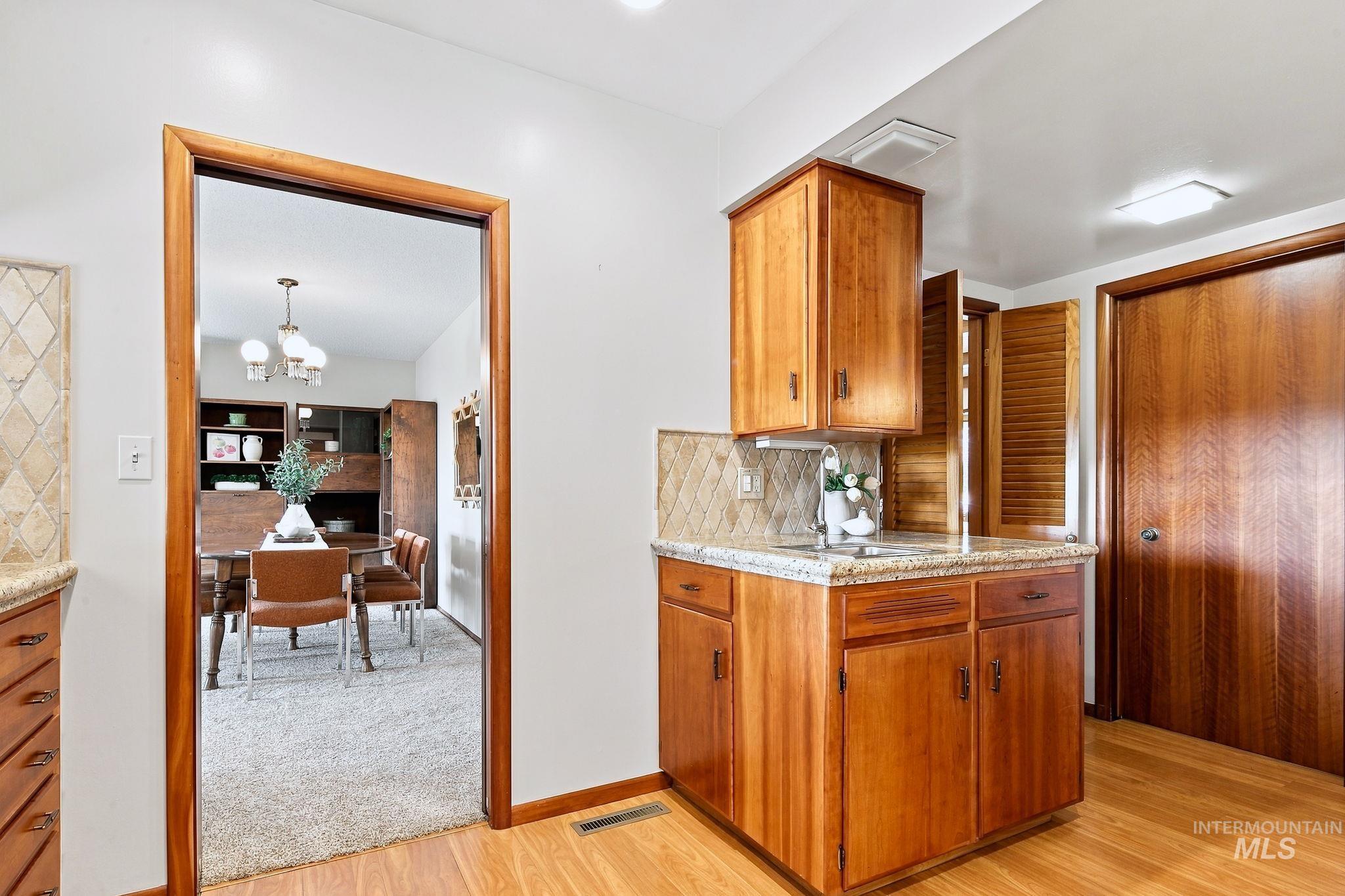 619 Fairway Dr, Caldwell, Idaho 83605, 2 Bedrooms, 2.5 Bathrooms, Residential For Sale, Price $699,000, 99001390