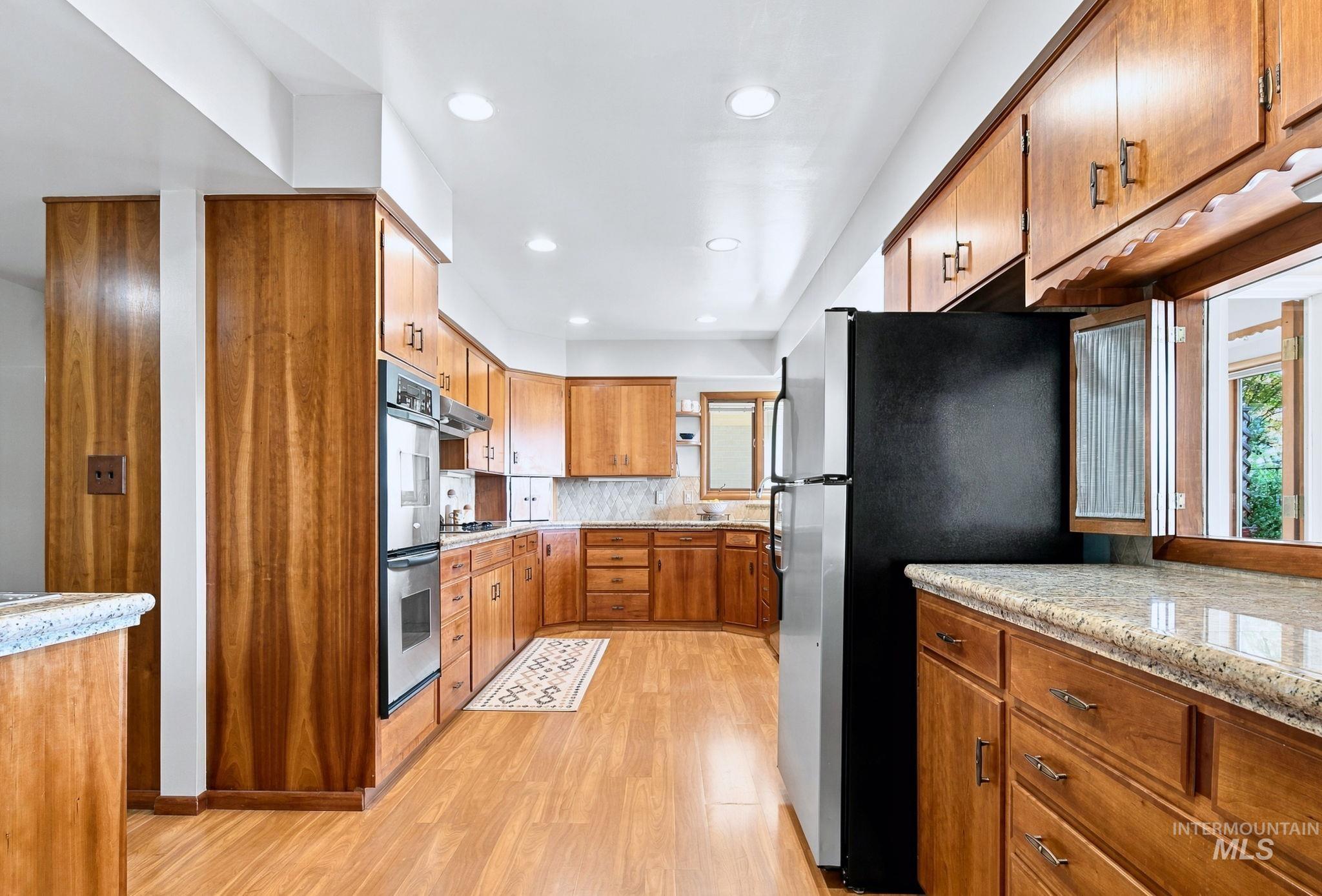 619 Fairway Dr, Caldwell, Idaho 83605, 2 Bedrooms, 2.5 Bathrooms, Residential For Sale, Price $699,000, 99001390