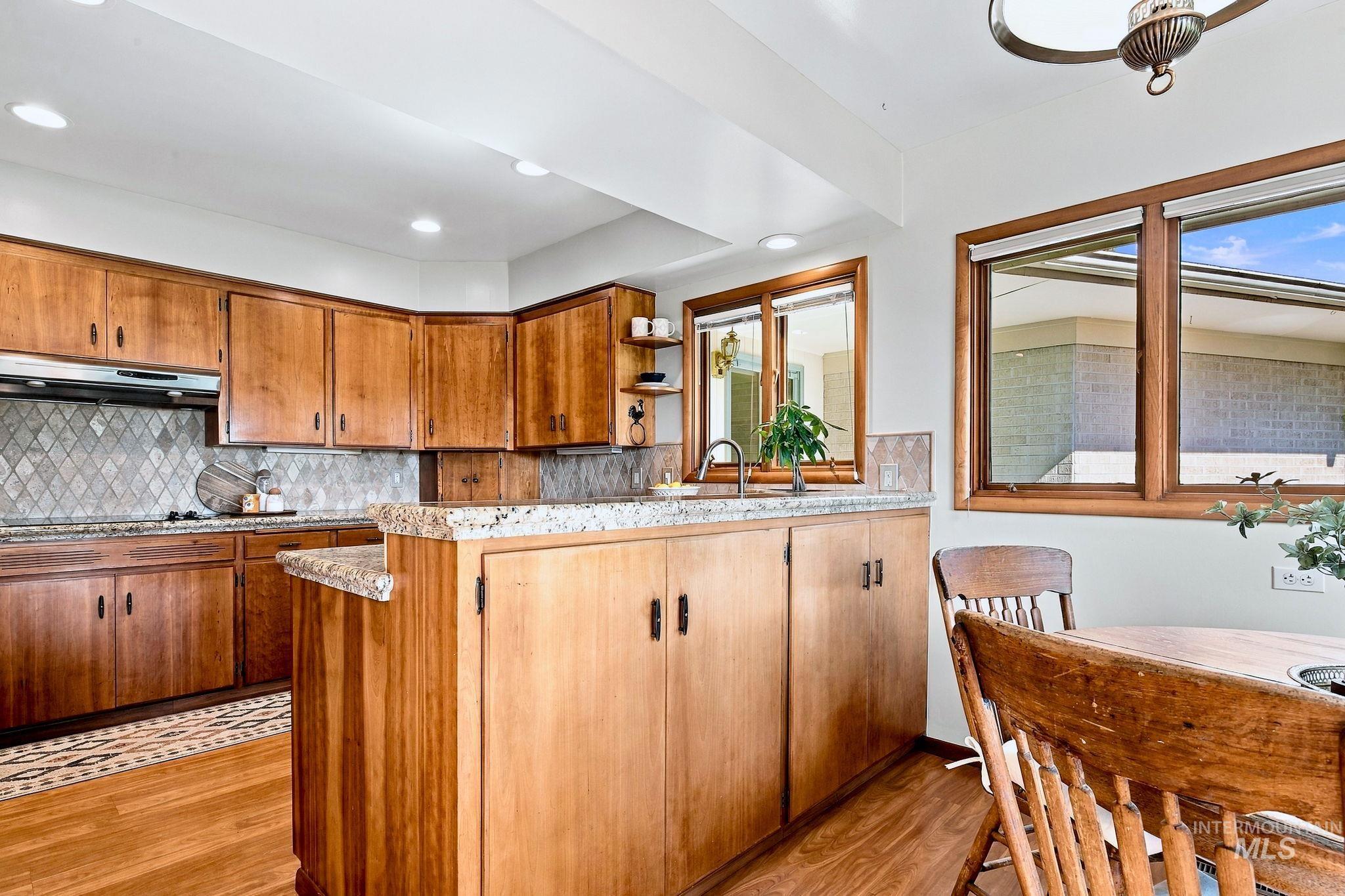 619 Fairway Dr, Caldwell, Idaho 83605, 2 Bedrooms, 2.5 Bathrooms, Residential For Sale, Price $699,000, 99001390