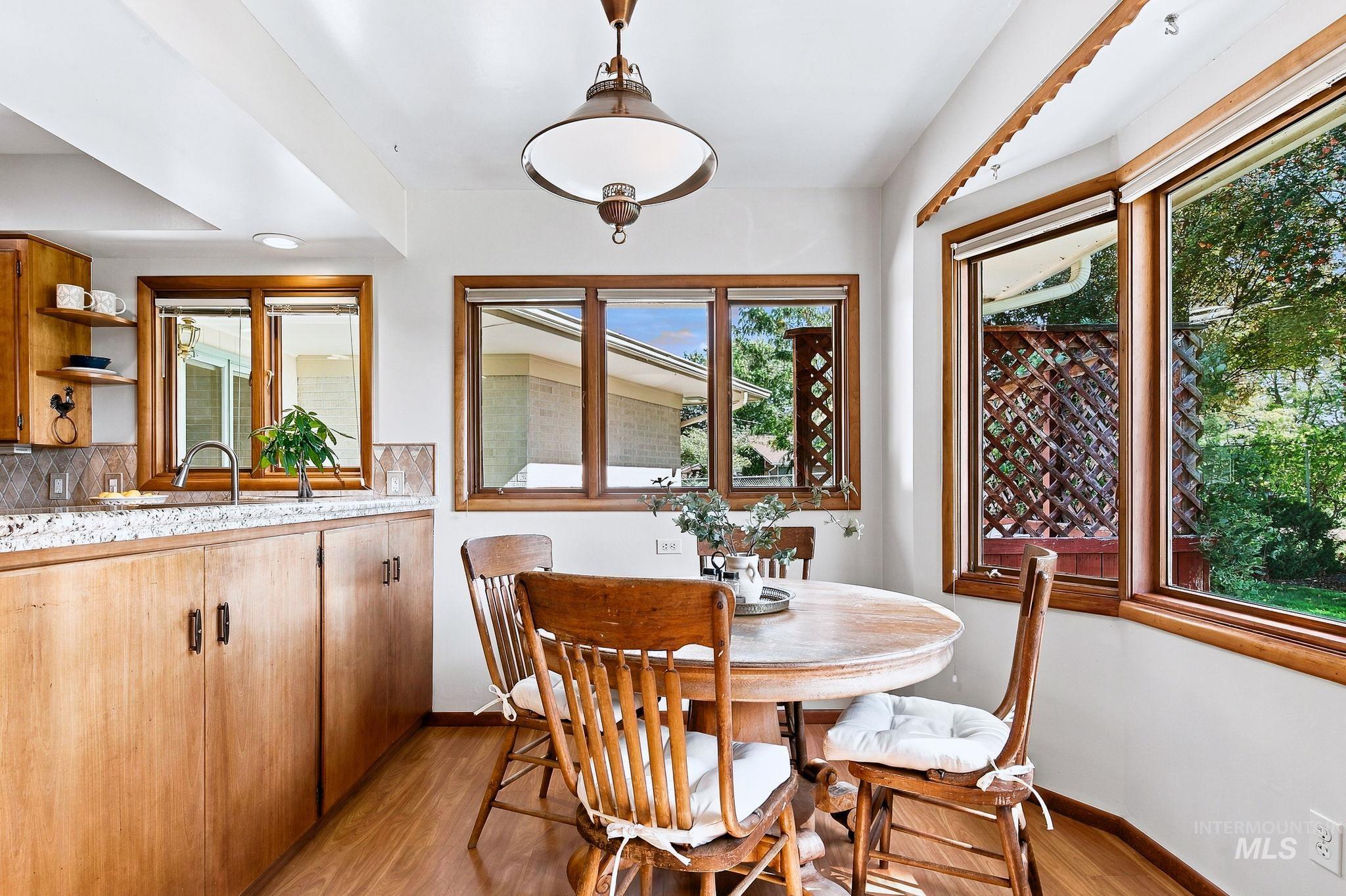 619 Fairway Dr, Caldwell, Idaho 83605, 2 Bedrooms, 2.5 Bathrooms, Residential For Sale, Price $699,000, 99001390