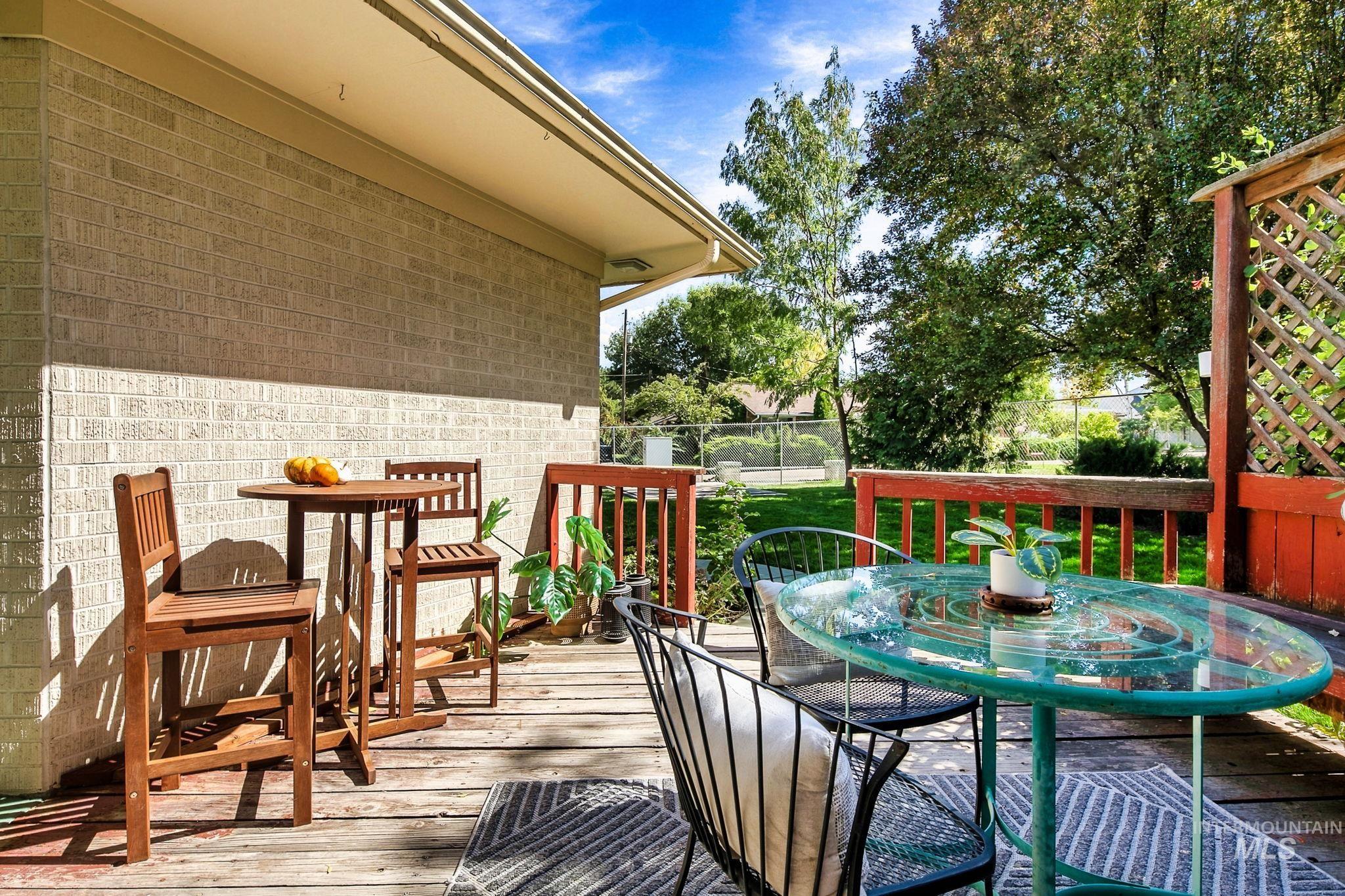 619 Fairway Dr, Caldwell, Idaho 83605, 2 Bedrooms, 2.5 Bathrooms, Residential For Sale, Price $699,000, 99001390