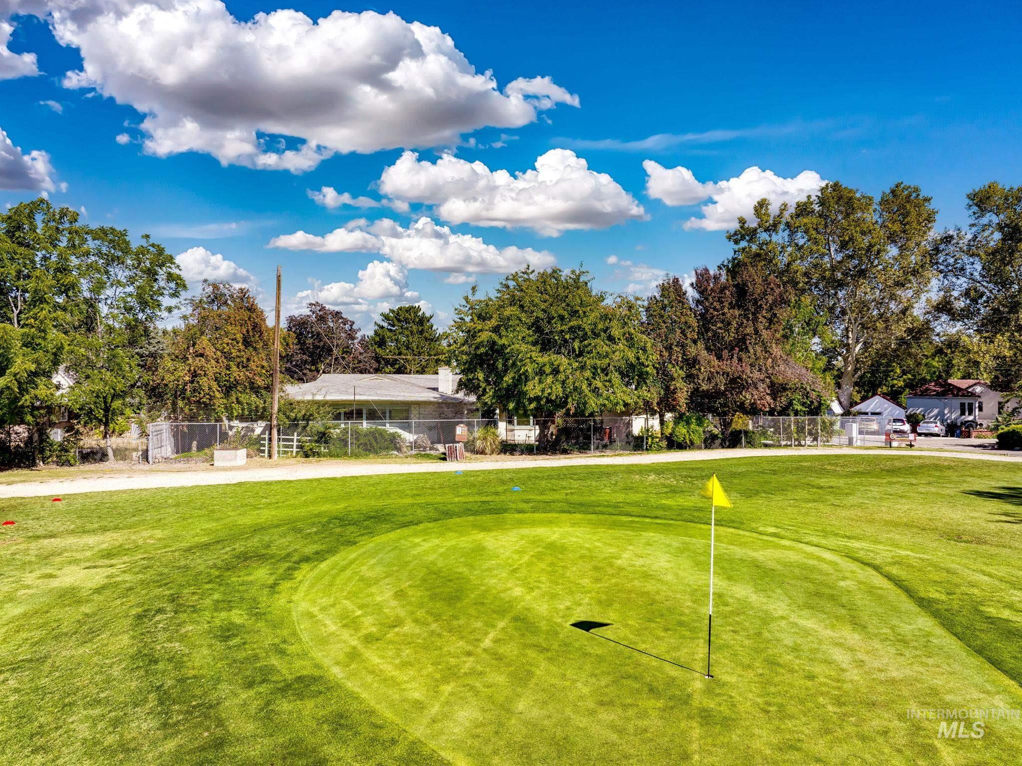 619 Fairway Dr, Caldwell, Idaho 83605, 2 Bedrooms, 2.5 Bathrooms, Residential For Sale, Price $699,000, 99001390