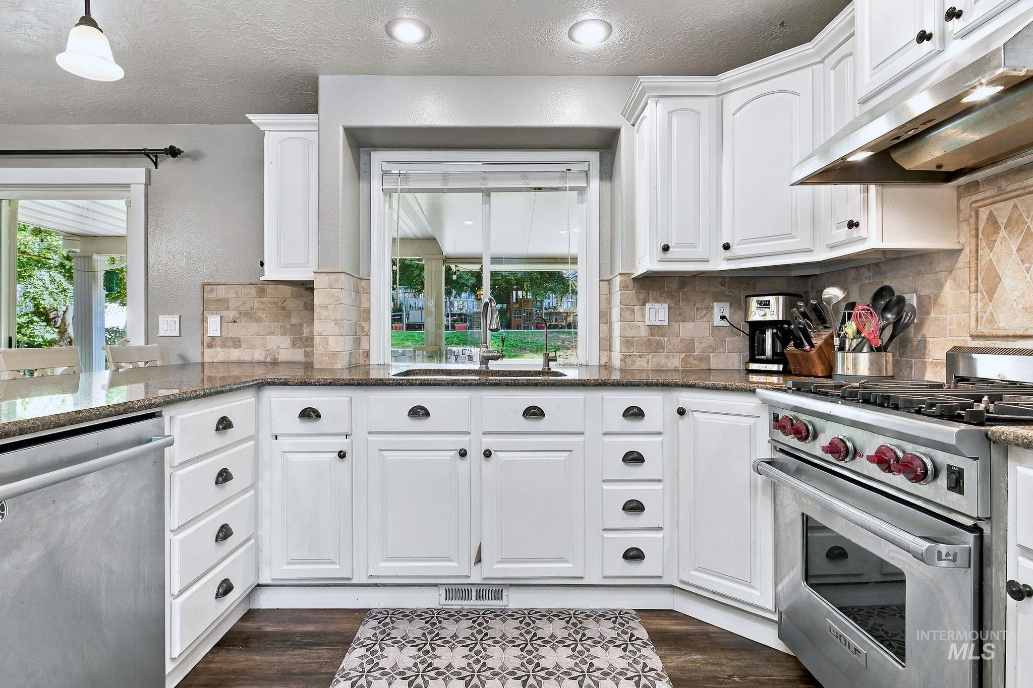 794 E Martinique Dr, Meridian, Idaho 83642, 5 Bedrooms, 3.5 Bathrooms, Residential For Sale, Price $785,900, 99001392