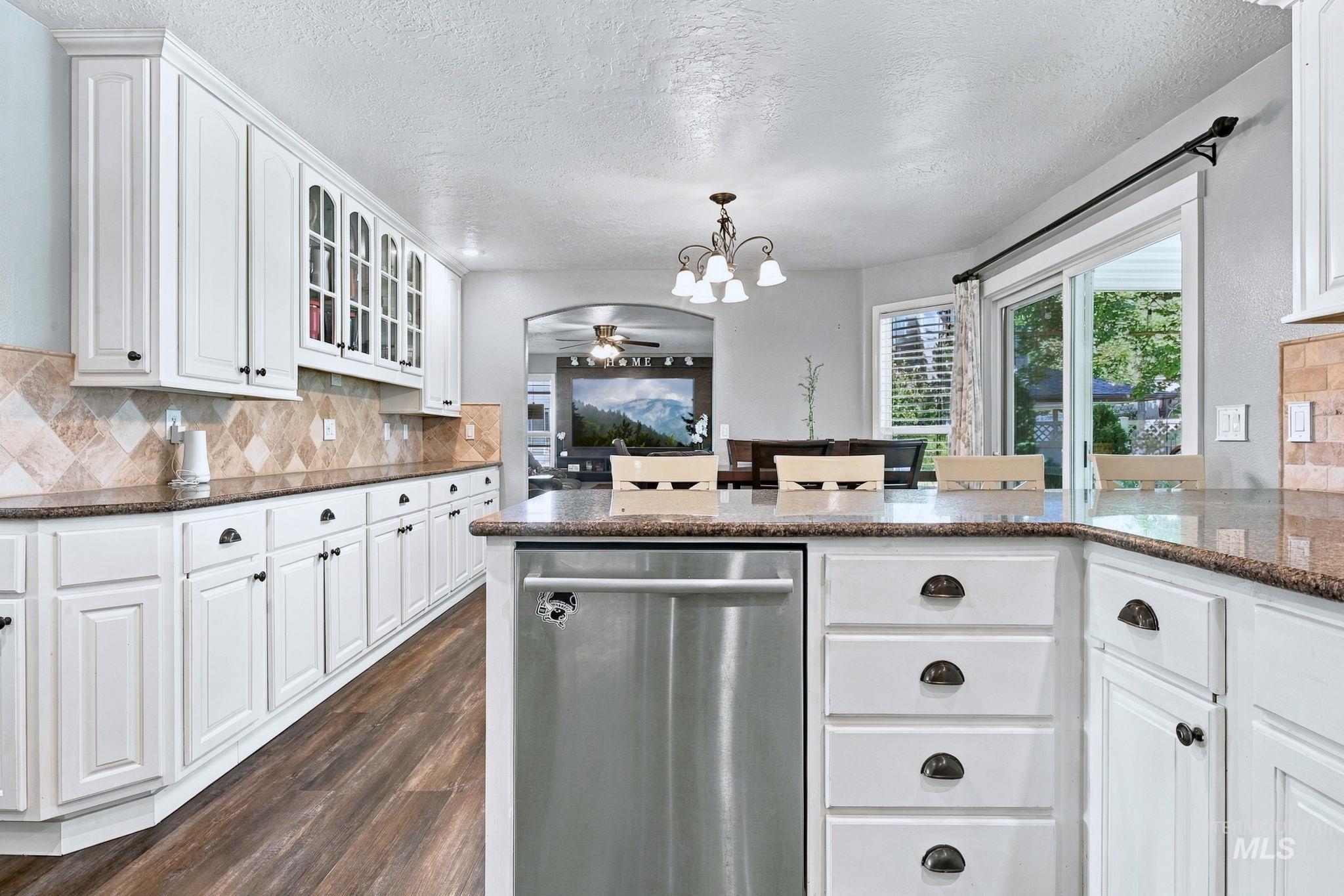 794 E Martinique Dr, Meridian, Idaho 83642, 5 Bedrooms, 3.5 Bathrooms, Residential For Sale, Price $785,900, 99001392
