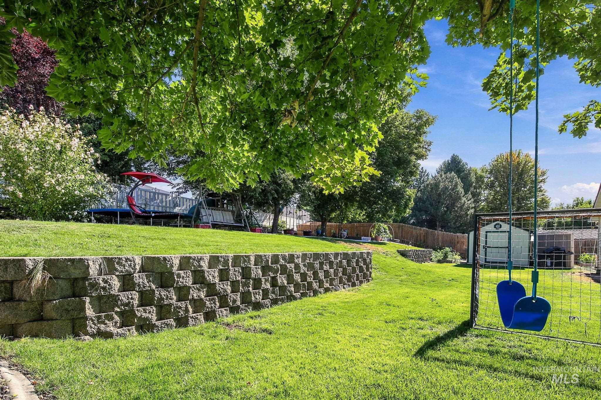 794 E Martinique Dr, Meridian, Idaho 83642, 5 Bedrooms, 3.5 Bathrooms, Residential For Sale, Price $785,900, 99001392
