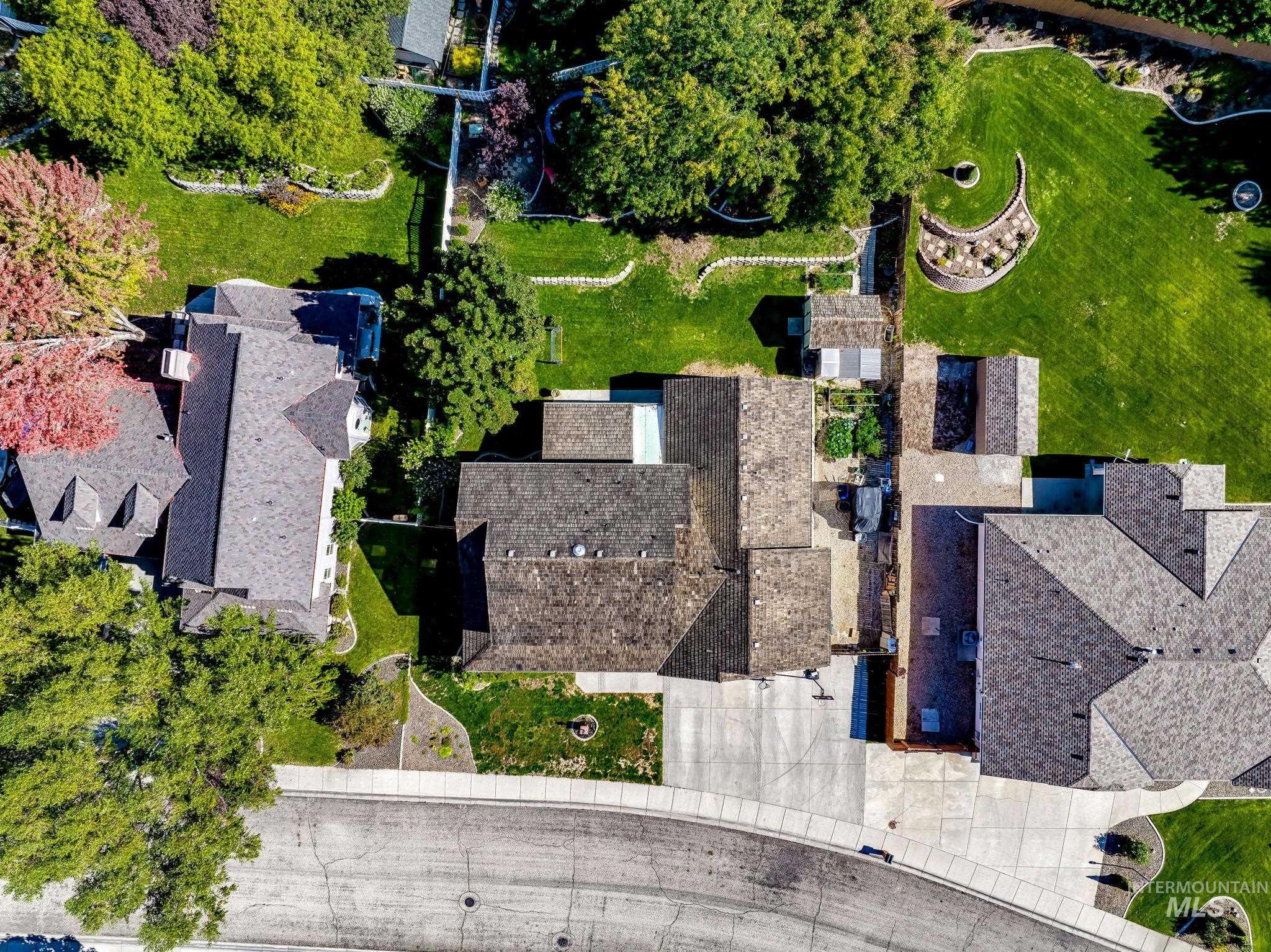 794 E Martinique Dr, Meridian, Idaho 83642, 5 Bedrooms, 3.5 Bathrooms, Residential For Sale, Price $785,900, 99001392