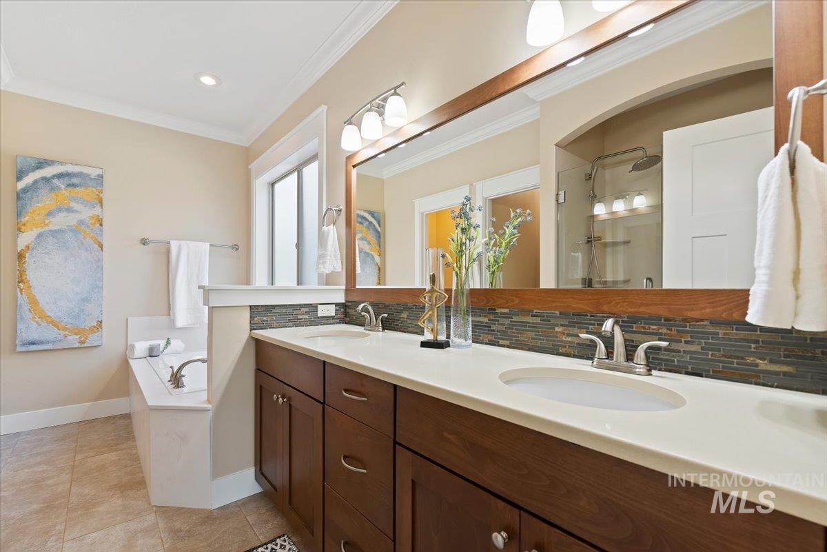 763 W Laughton Dr., Meridian, Idaho 83646, 4 Bedrooms, 2 Bathrooms, Residential For Sale, Price $615,000, 99001394
