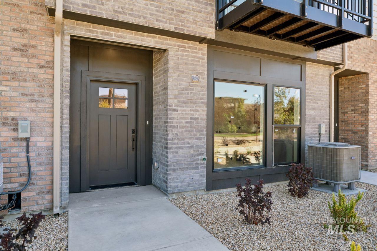 5089 S Boven Ave, Boise, Idaho 83716, 3 Bedrooms, 3.5 Bathrooms, Residential For Sale, Price $597,775, 99001399