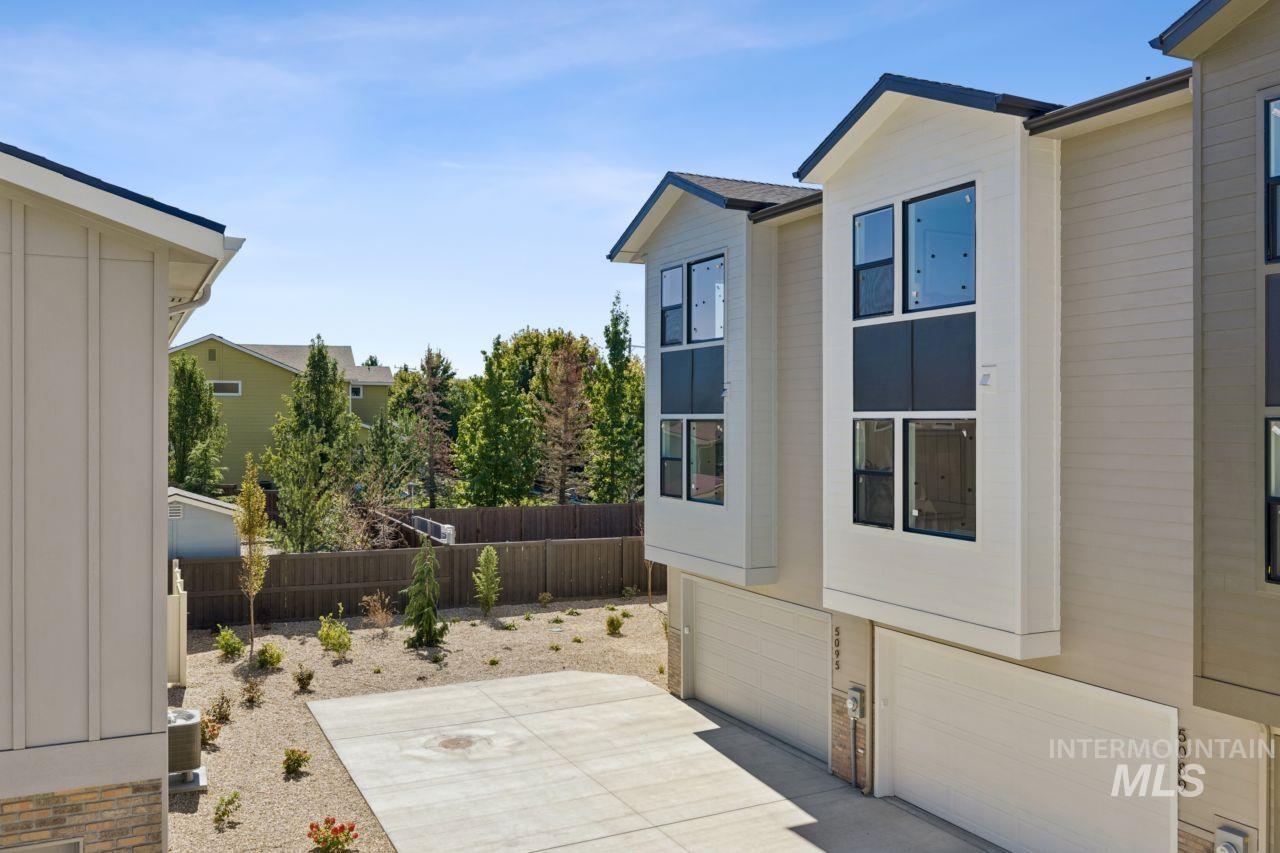 5089 S Boven Ave, Boise, Idaho 83716, 3 Bedrooms, 3.5 Bathrooms, Residential For Sale, Price $597,775, 99001399