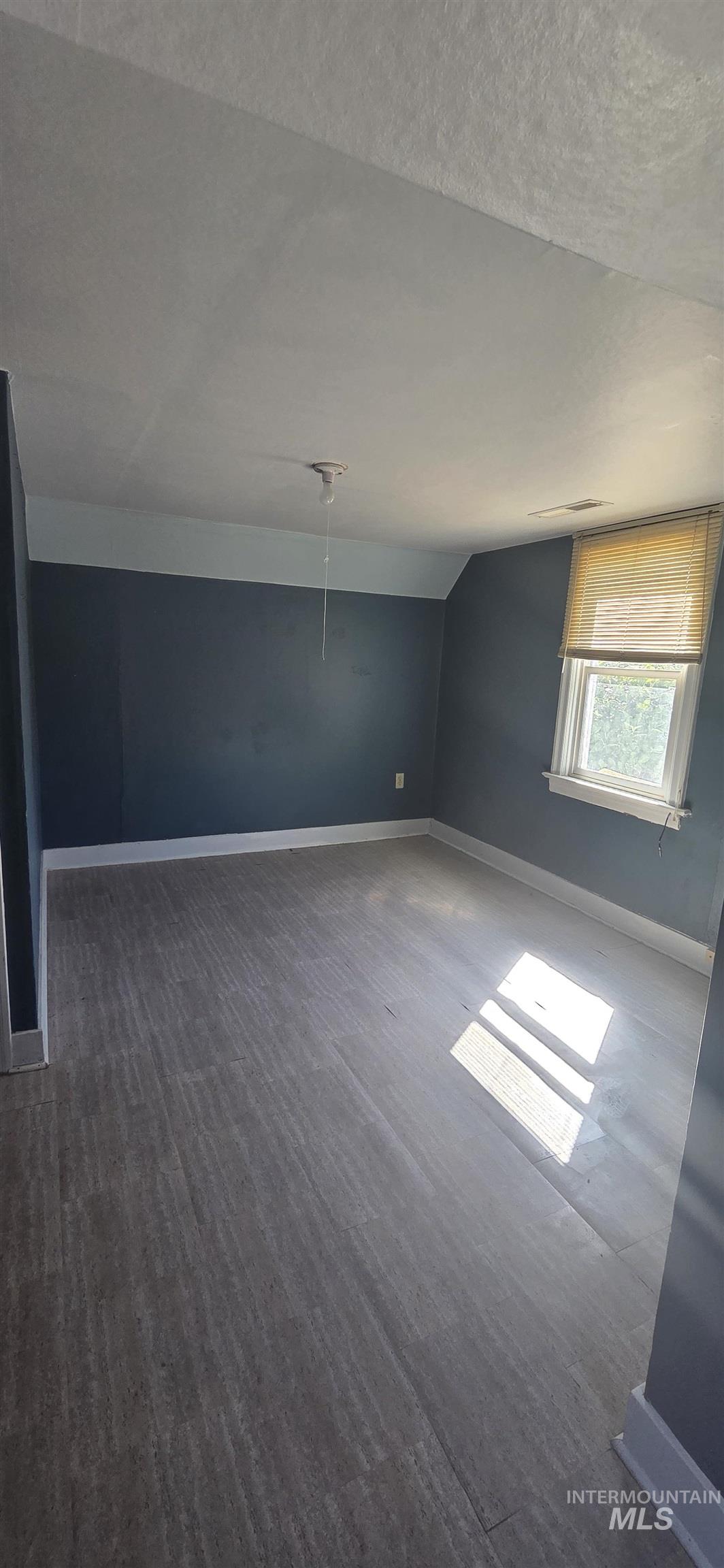 1490 Main, Pomeroy, Washington 99347, 3 Bedrooms, 1.5 Bathrooms, Residential For Sale, Price $234,900, 99001400