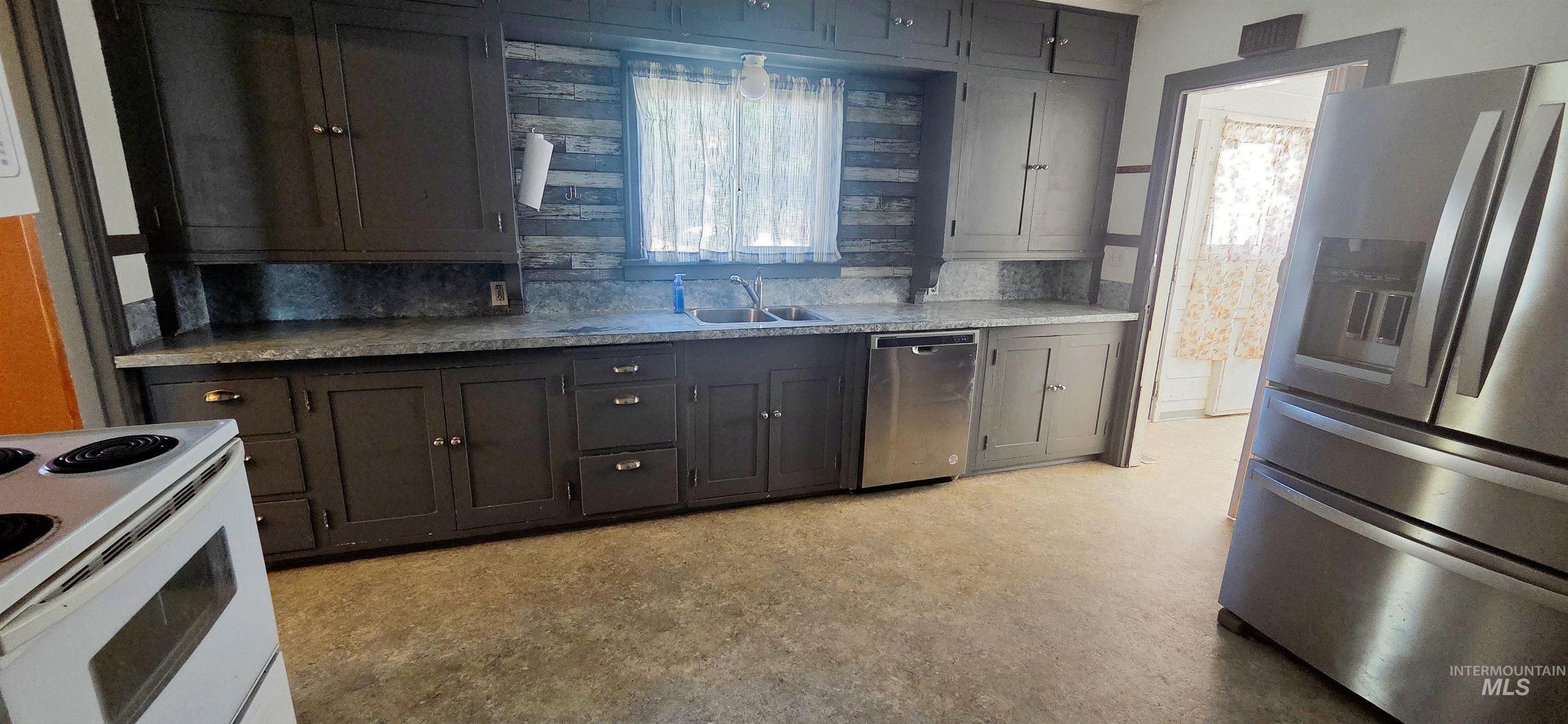 1490 Main, Pomeroy, Washington 99347, 3 Bedrooms, 1.5 Bathrooms, Residential For Sale, Price $234,900, 99001400