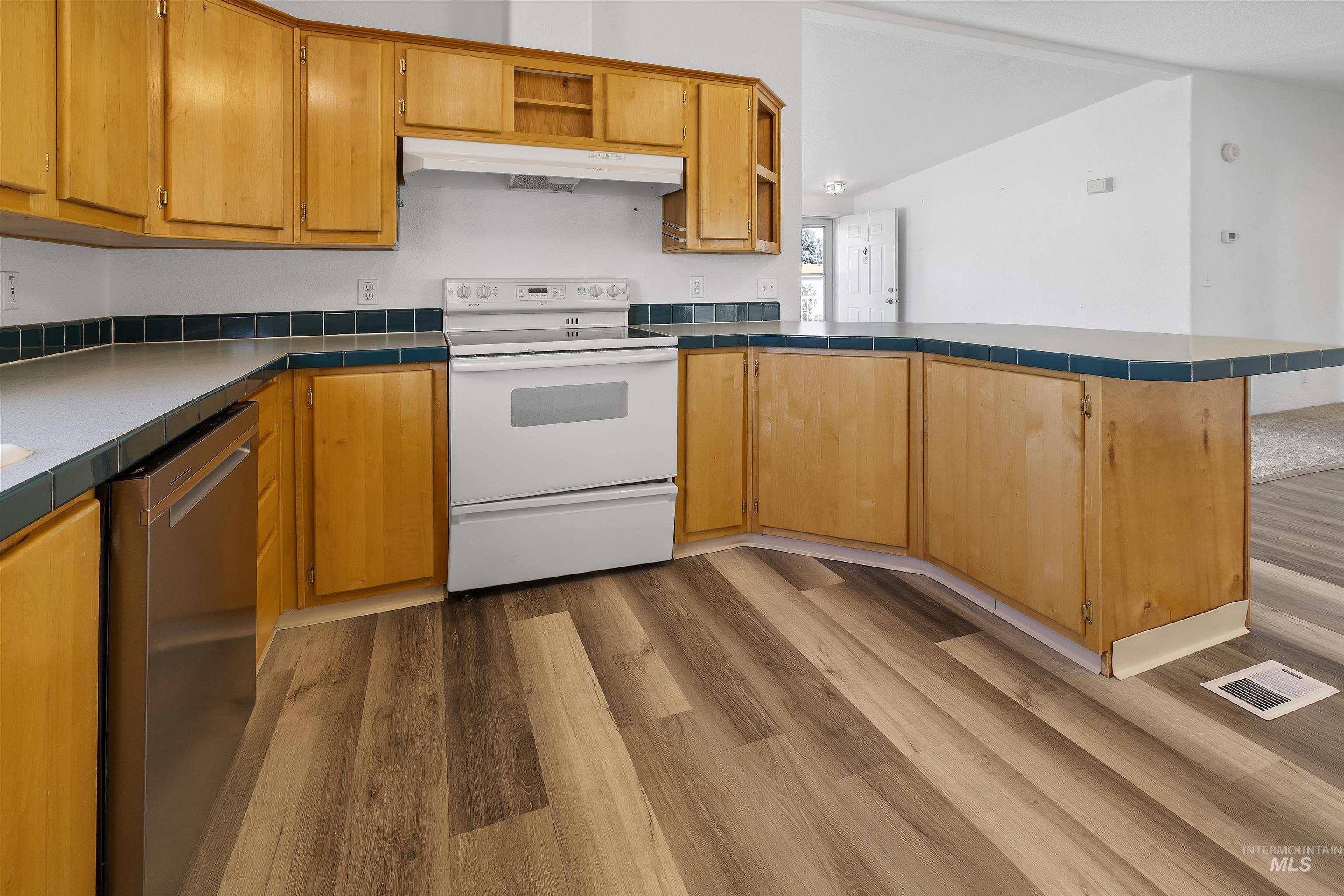 3610 15th Street, Lewiston, Idaho 83501, 3 Bedrooms, 2 Bathrooms, Residential For Sale, Price $155,000, 99001403