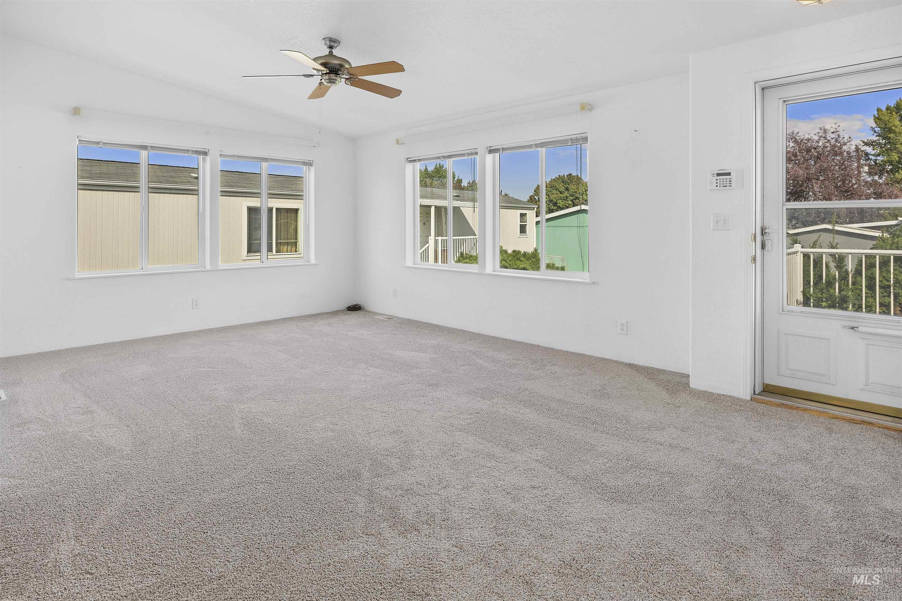 3610 15th Street, Lewiston, Idaho 83501, 3 Bedrooms, 2 Bathrooms, Residential For Sale, Price $155,000, 99001403