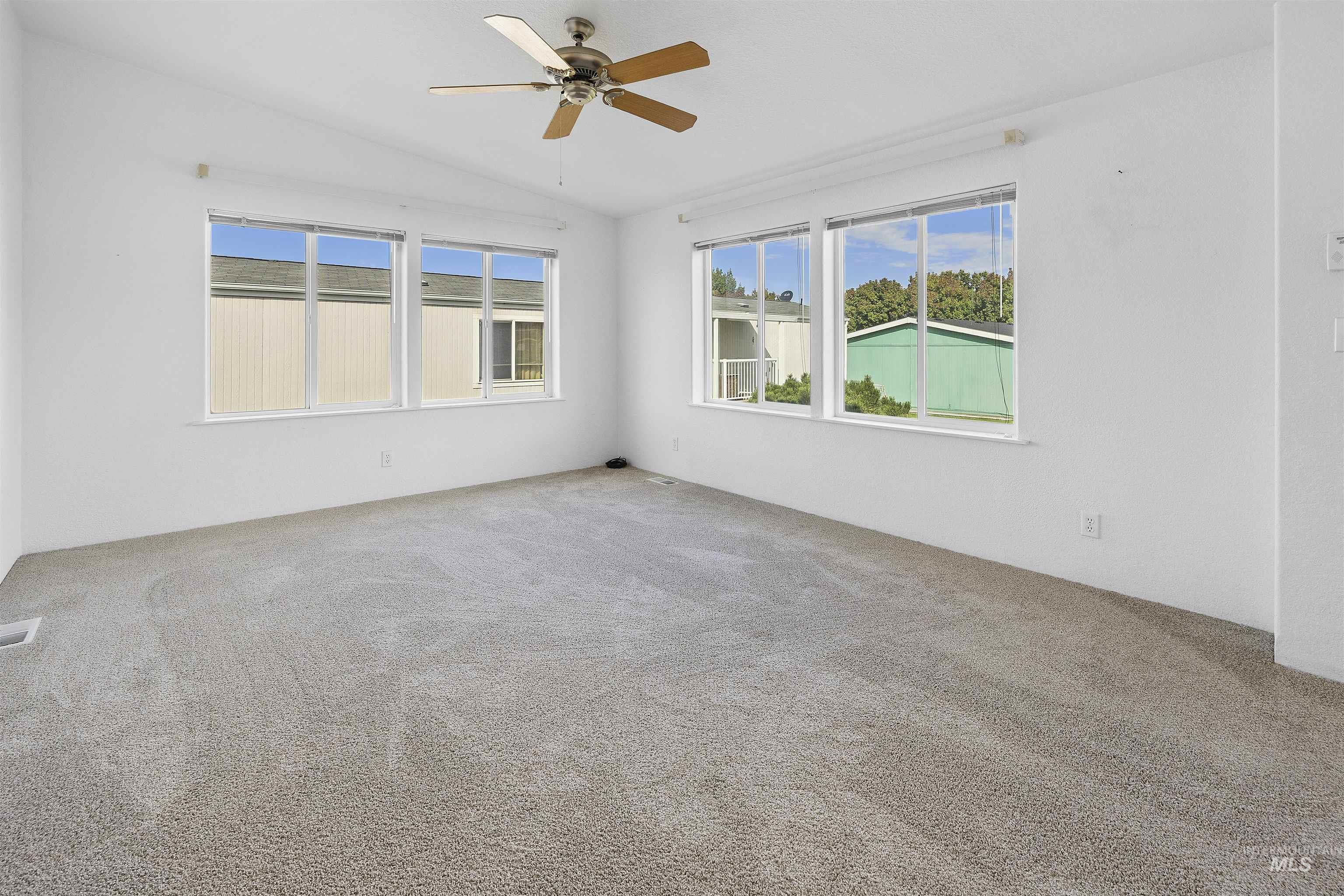 3610 15th Street, Lewiston, Idaho 83501, 3 Bedrooms, 2 Bathrooms, Residential For Sale, Price $155,000, 99001403