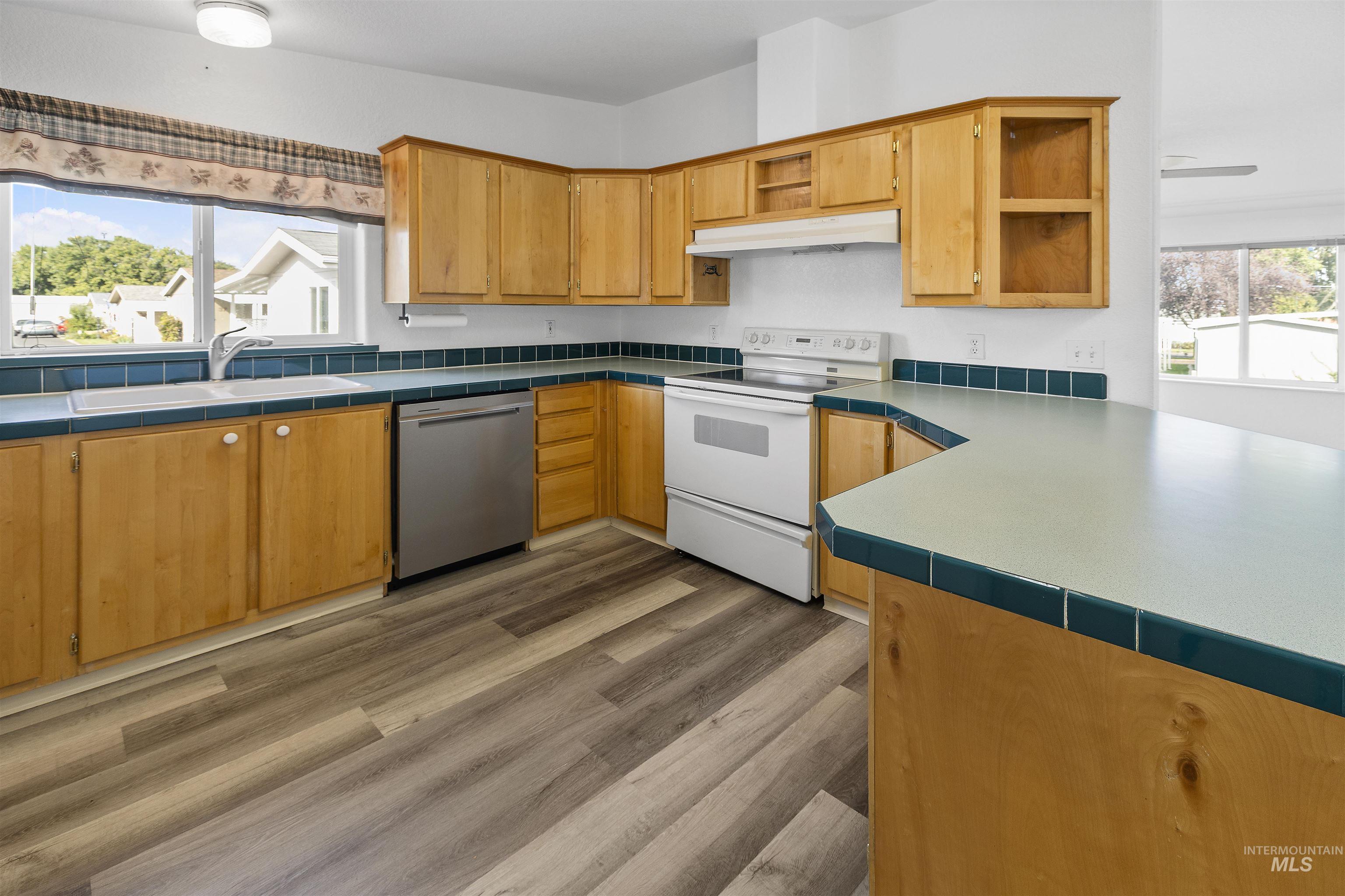 3610 15th Street, Lewiston, Idaho 83501, 3 Bedrooms, 2 Bathrooms, Residential For Sale, Price $155,000, 99001403