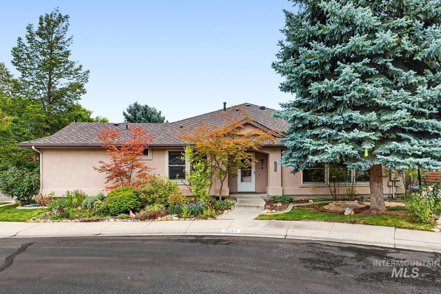 4854 Lakeview Place, Garden City, Idaho 83714, 3 Bedrooms, 2 Bathrooms, Residential For Sale, Price $475,000,MLS 99001404