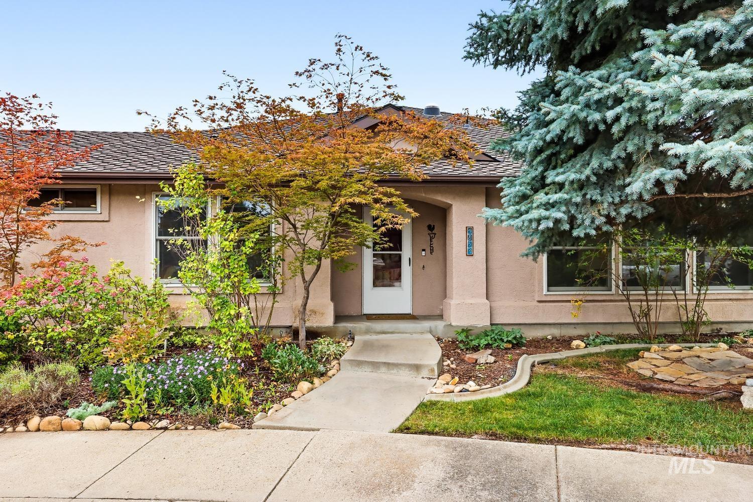 4854 Lakeview Place, Garden City, Idaho 83714, 3 Bedrooms, 2 Bathrooms, Residential For Sale, Price $475,000,MLS 99001404