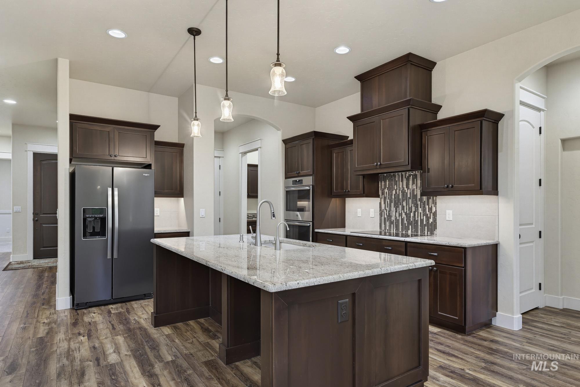 2172 N Fire Opal Ave, Kuna, Idaho 83634, 3 Bedrooms, 2 Bathrooms, Residential For Sale, Price $634,900,MLS 99001405