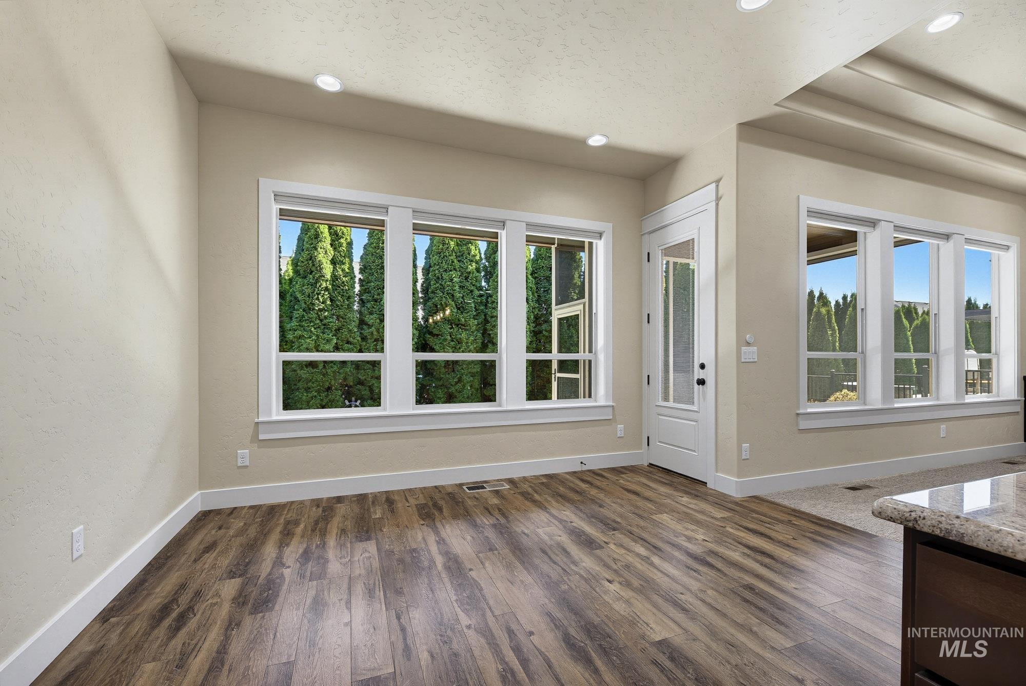 2172 N Fire Opal Ave, Kuna, Idaho 83634, 3 Bedrooms, 2 Bathrooms, Residential For Sale, Price $634,900,MLS 99001405