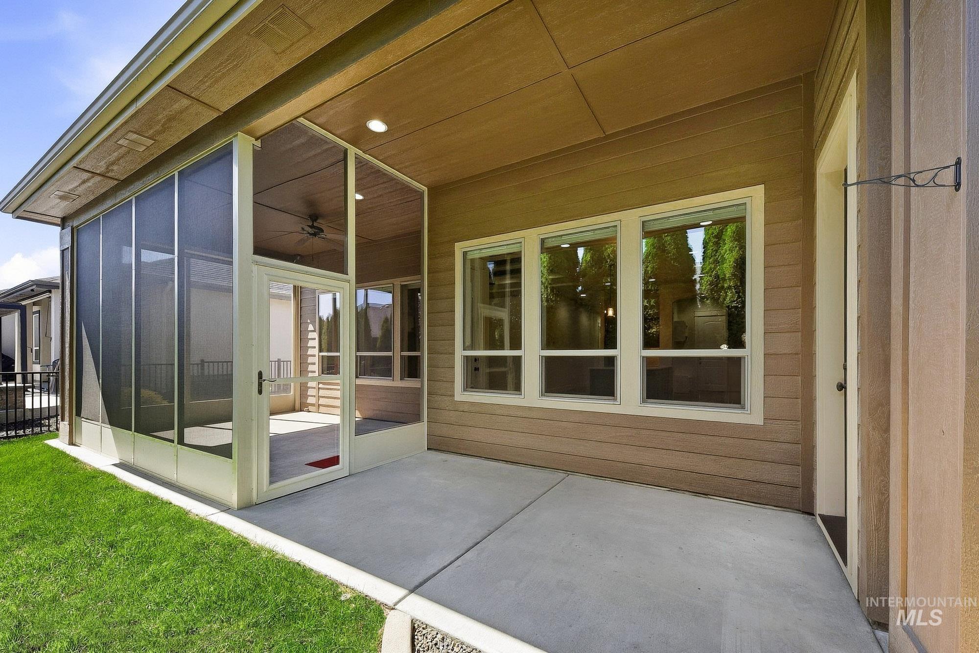 2172 N Fire Opal Ave, Kuna, Idaho 83634, 3 Bedrooms, 2 Bathrooms, Residential For Sale, Price $634,900,MLS 99001405