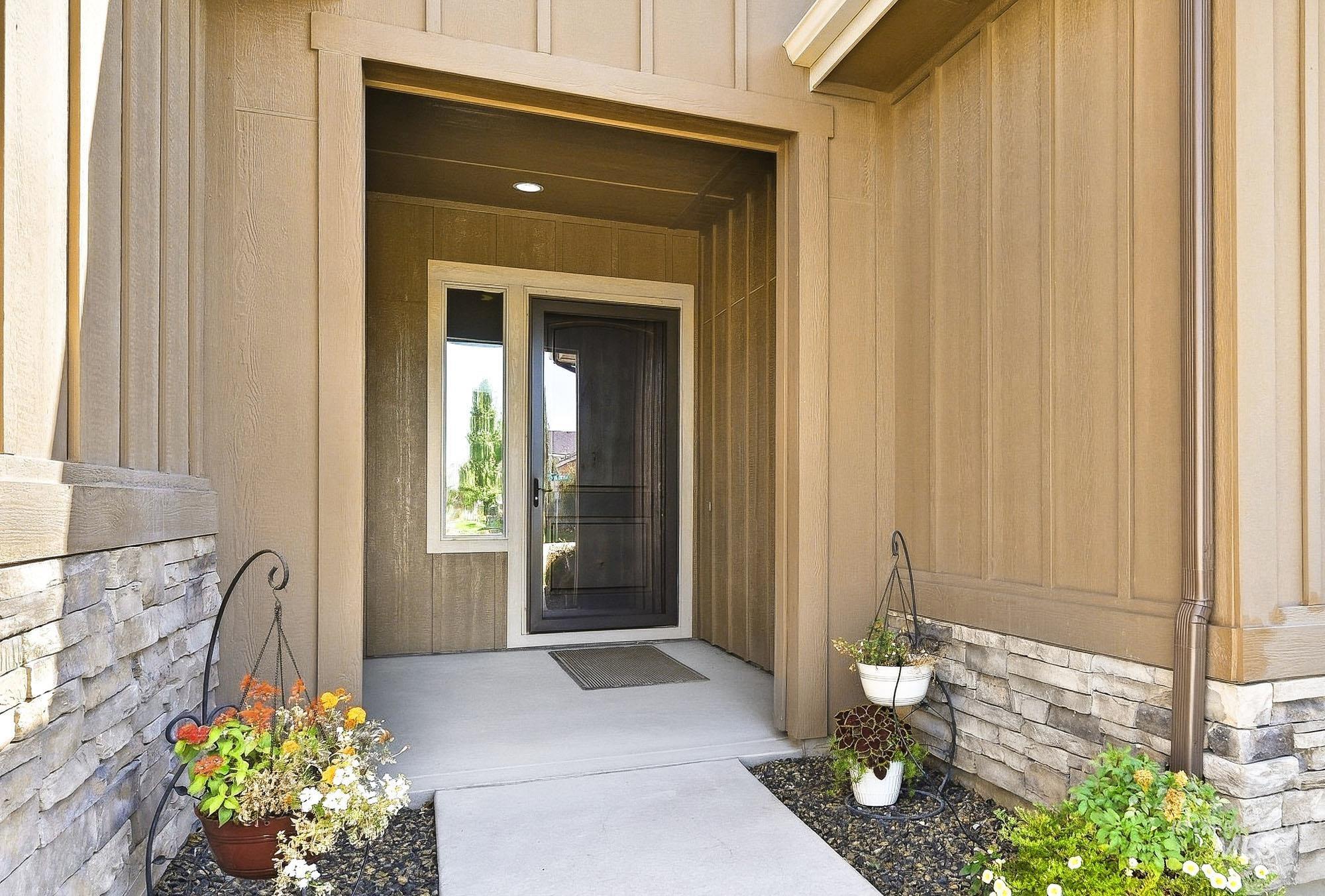 2172 N Fire Opal Ave, Kuna, Idaho 83634, 3 Bedrooms, 2 Bathrooms, Residential For Sale, Price $634,900,MLS 99001405