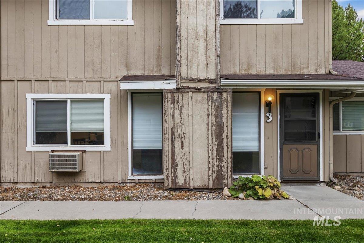 759 Meadows Dr #3, Twin Falls, Idaho 83301, 2 Bedrooms, 1.5 Bathrooms, Residential For Sale, Price $209,900, 99001406