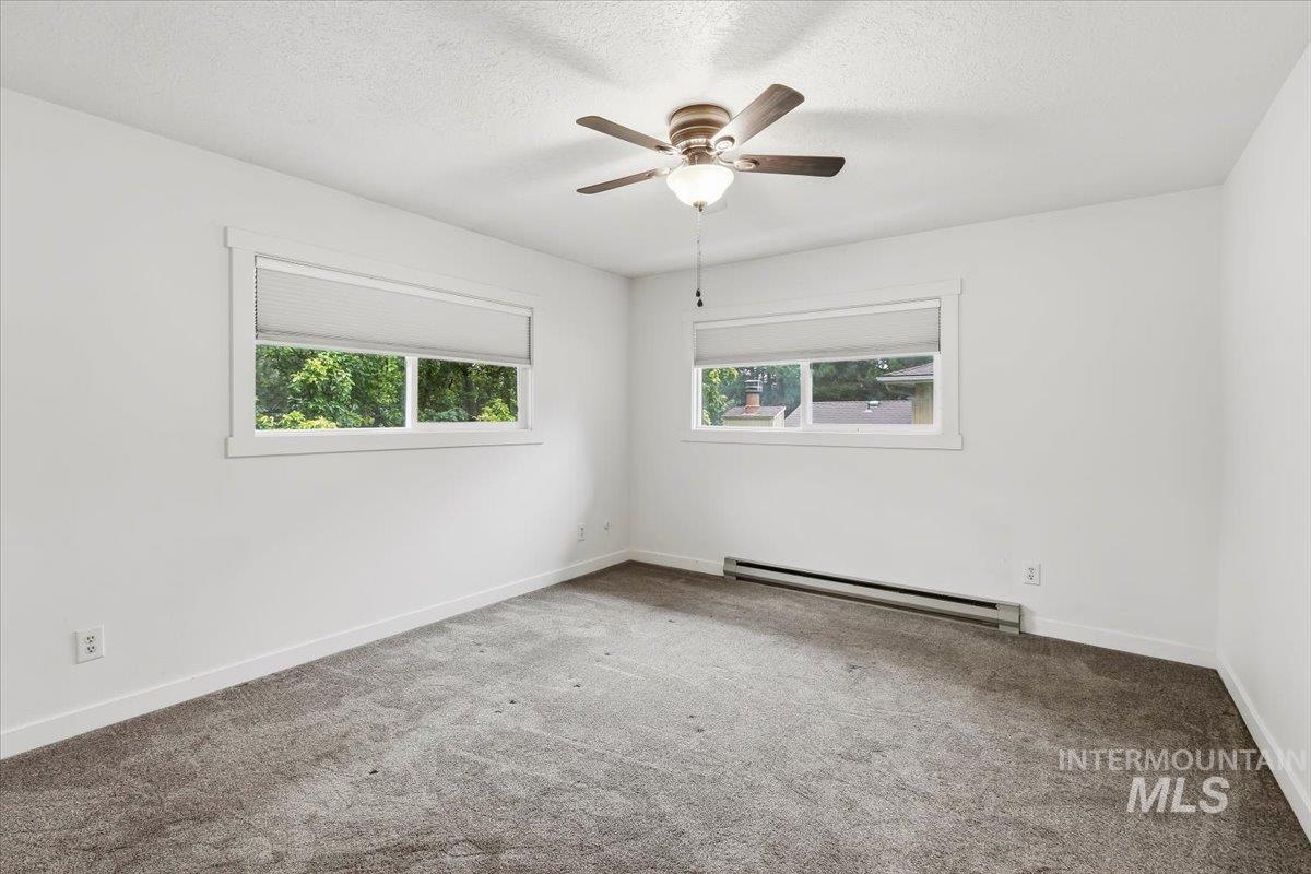 759 Meadows Dr #3, Twin Falls, Idaho 83301, 2 Bedrooms, 1.5 Bathrooms, Residential For Sale, Price $209,900, 99001406
