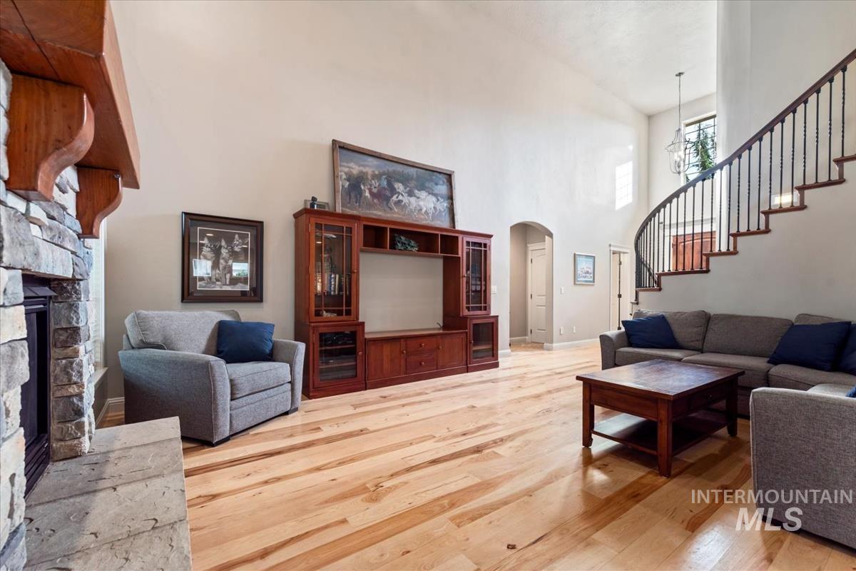 5897 N Maximus Way, Meridian, Idaho 83646, 5 Bedrooms, 2.5 Bathrooms, Residential For Sale, Price $800,000, 99001408