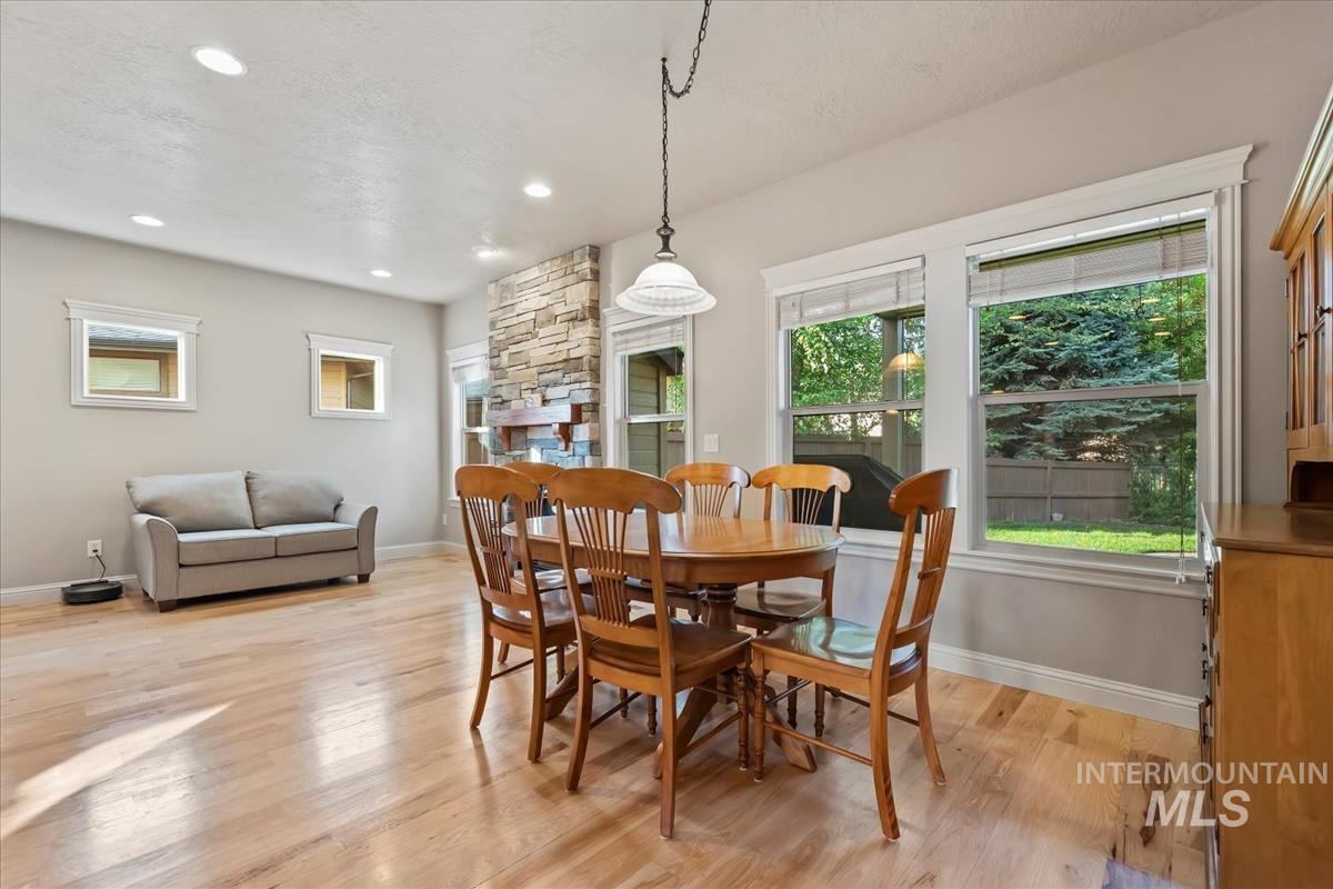 5897 N Maximus Way, Meridian, Idaho 83646, 5 Bedrooms, 2.5 Bathrooms, Residential For Sale, Price $800,000, 99001408