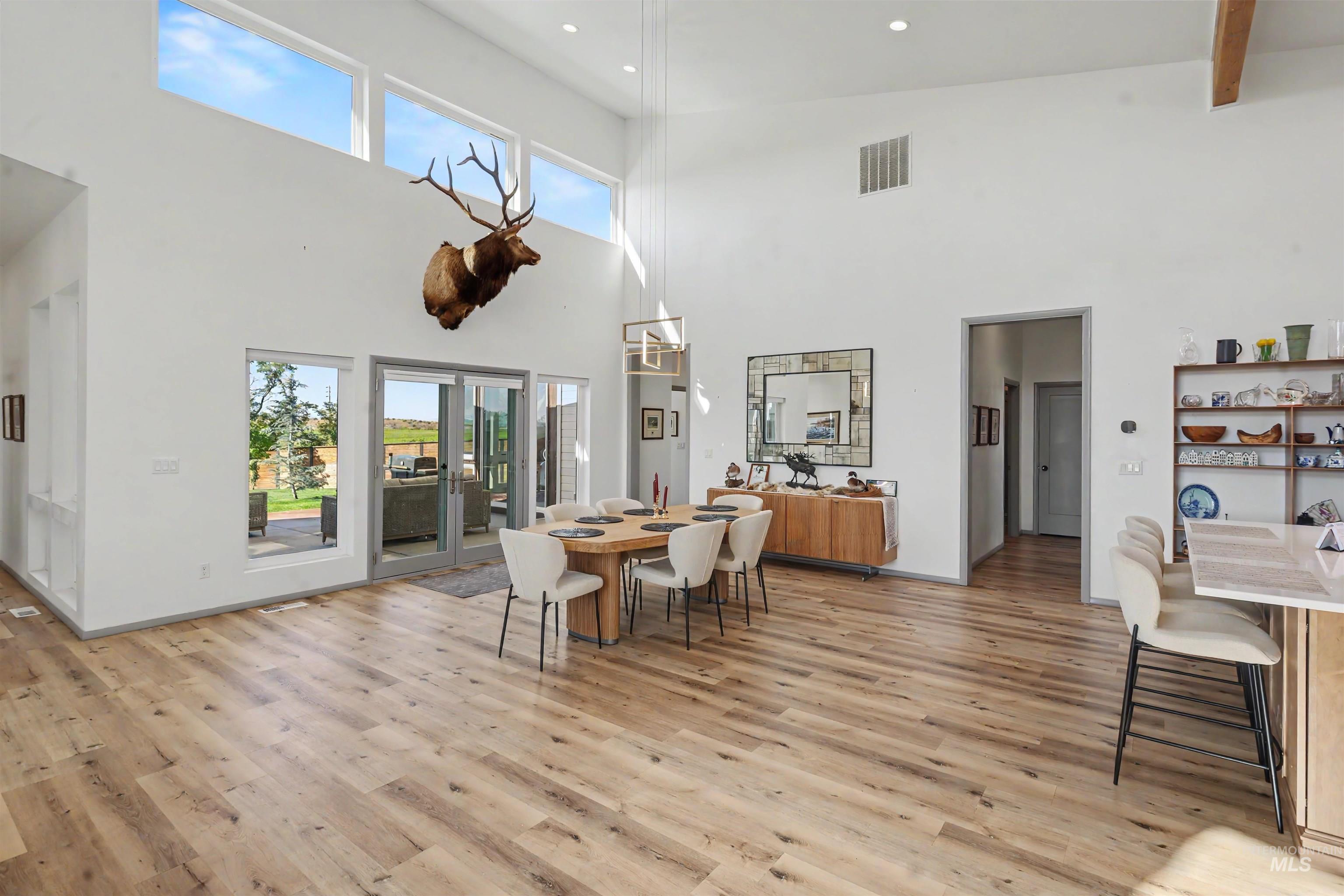 6657 S Whitley, Fruitland, Idaho 83619, 4 Bedrooms, 2 Bathrooms, Residential For Sale, Price $825,000, 99001411