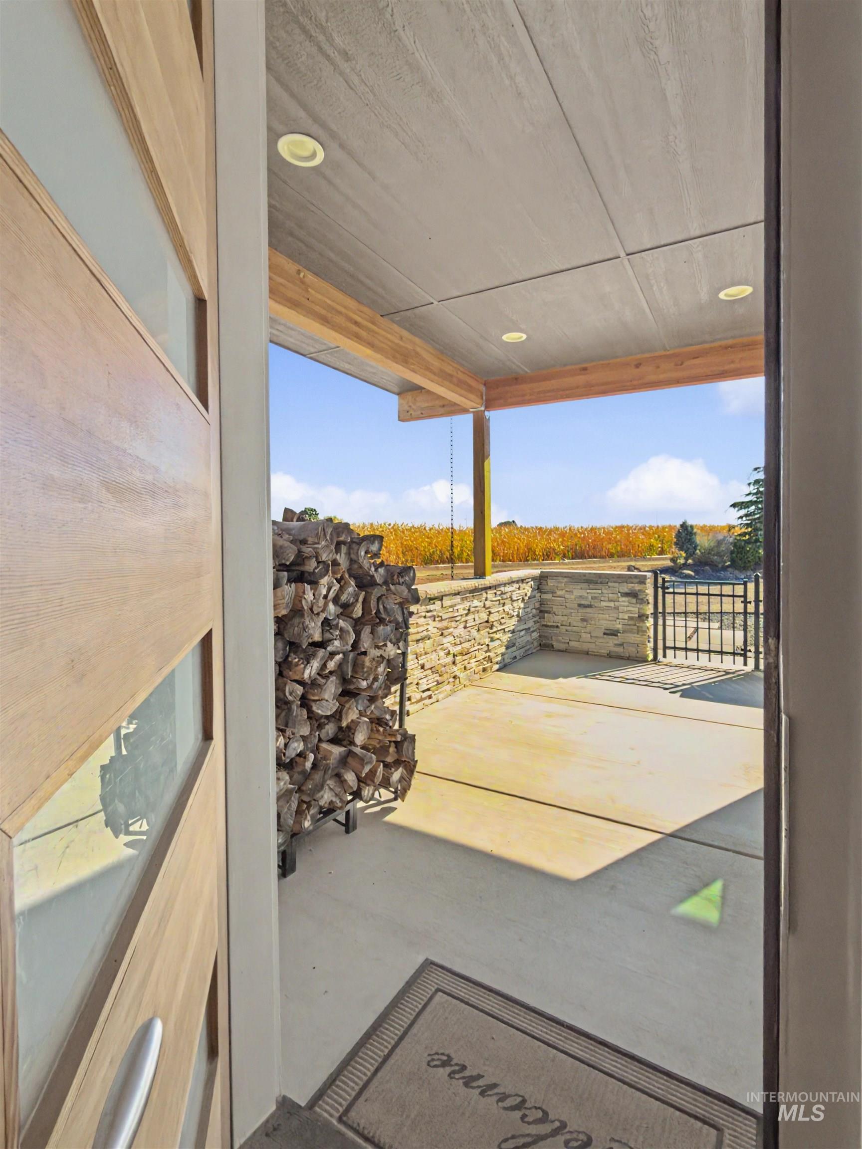 6657 S Whitley, Fruitland, Idaho 83619, 4 Bedrooms, 2 Bathrooms, Residential For Sale, Price $825,000, 99001411