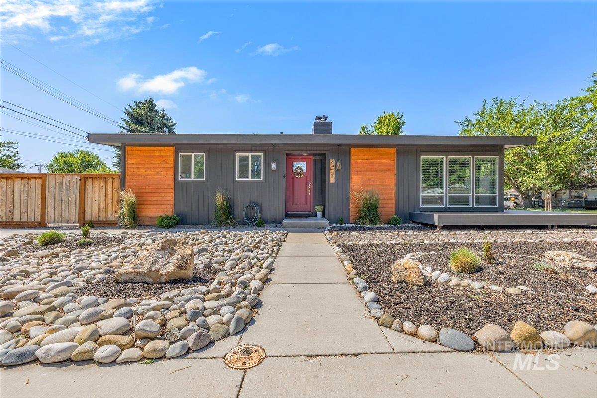 4301 W Camas St, Boise, Idaho 83705, 4 Bedrooms, 2 Bathrooms, Residential For Sale, Price $499,900,MLS 99001416