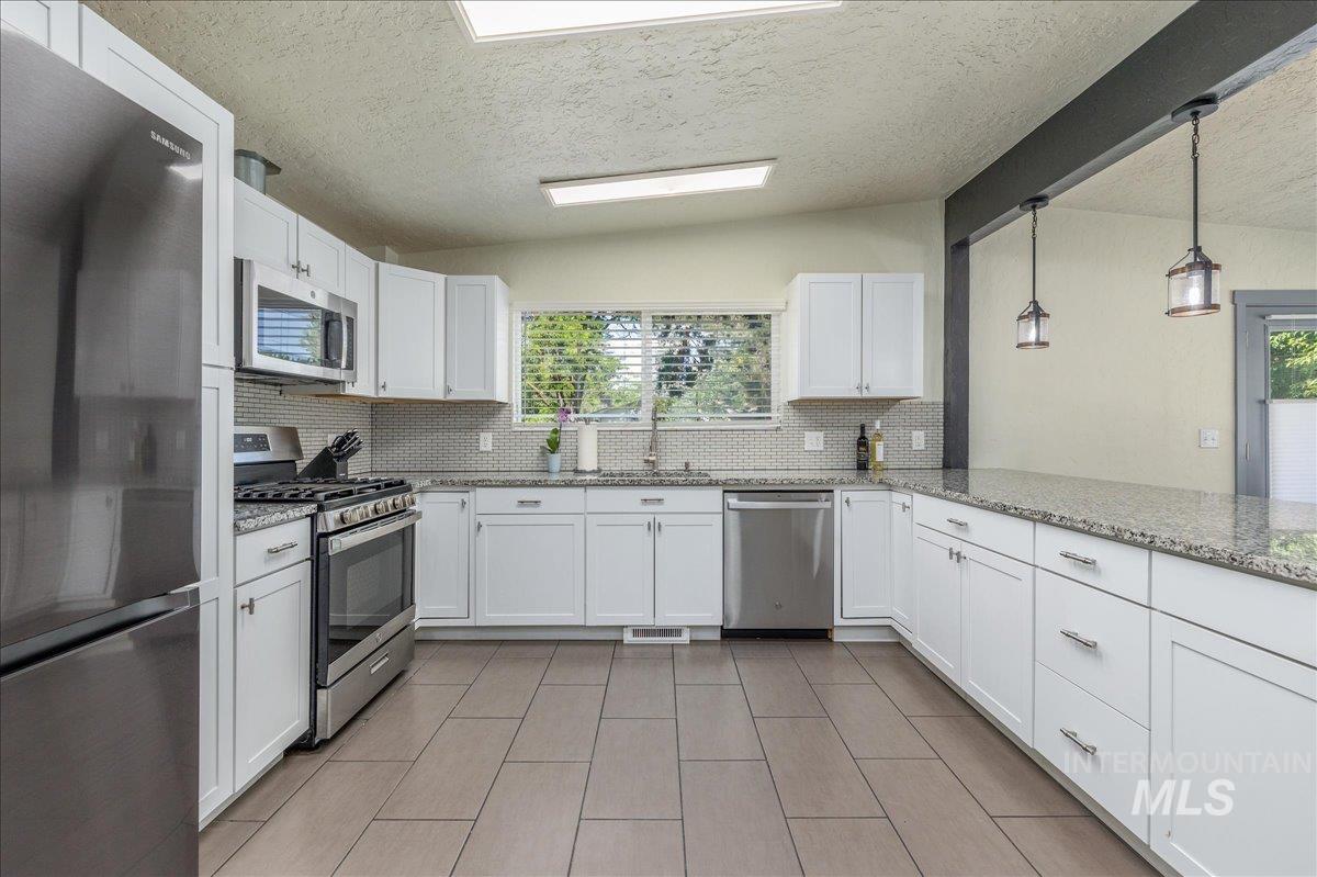 4301 W Camas St, Boise, Idaho 83705, 4 Bedrooms, 2 Bathrooms, Residential For Sale, Price $499,900,MLS 99001416