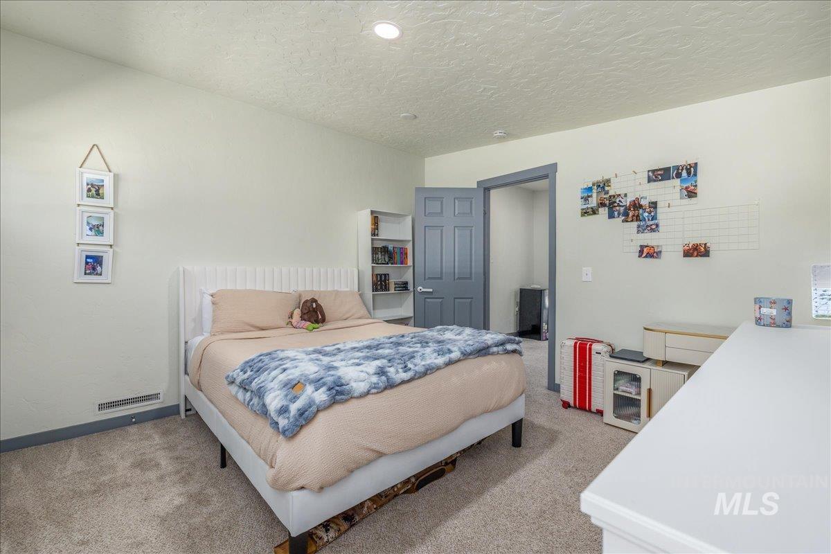 4301 W Camas St, Boise, Idaho 83705, 4 Bedrooms, 2 Bathrooms, Residential For Sale, Price $499,900,MLS 99001416
