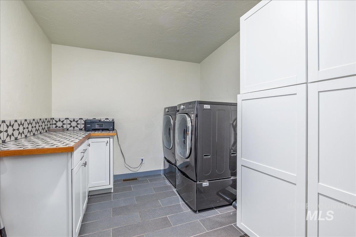 4301 W Camas St, Boise, Idaho 83705, 4 Bedrooms, 2 Bathrooms, Residential For Sale, Price $499,900,MLS 99001416