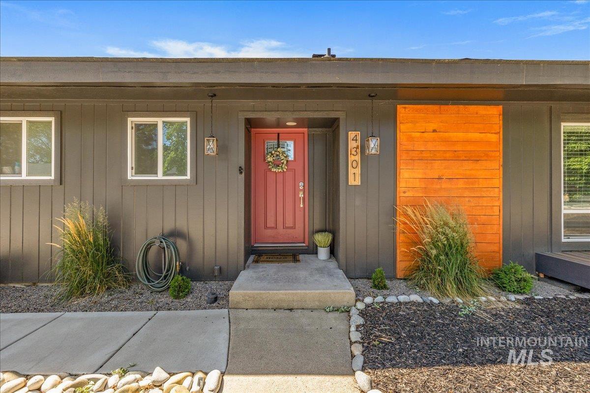 4301 W Camas St, Boise, Idaho 83705, 4 Bedrooms, 2 Bathrooms, Residential For Sale, Price $499,900,MLS 99001416