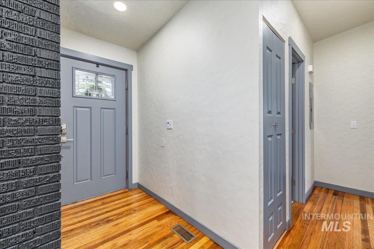 4301 W Camas St, Boise, Idaho 83705, 4 Bedrooms, 2 Bathrooms, Residential For Sale, Price $499,900,MLS 99001416