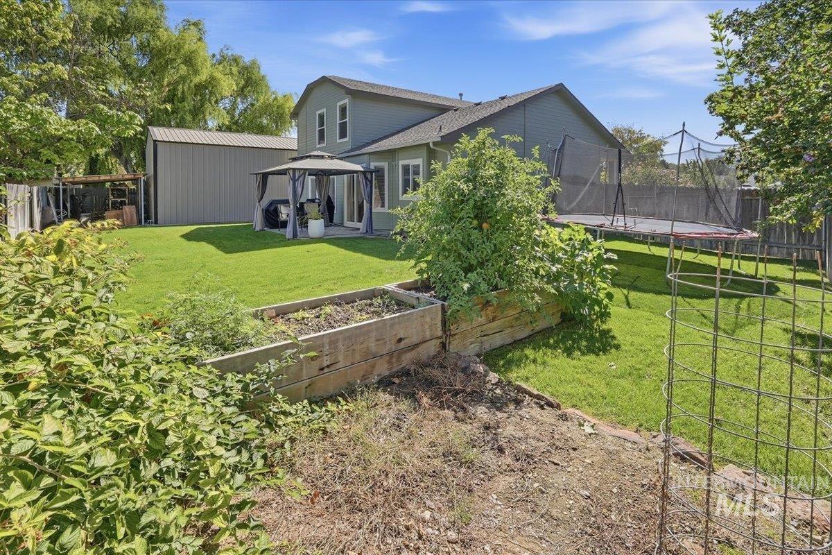 7515 E Nottingham, Nampa, Idaho 83687, 4 Bedrooms, 3 Bathrooms, Residential For Sale, Price $505,000,MLS 99001419