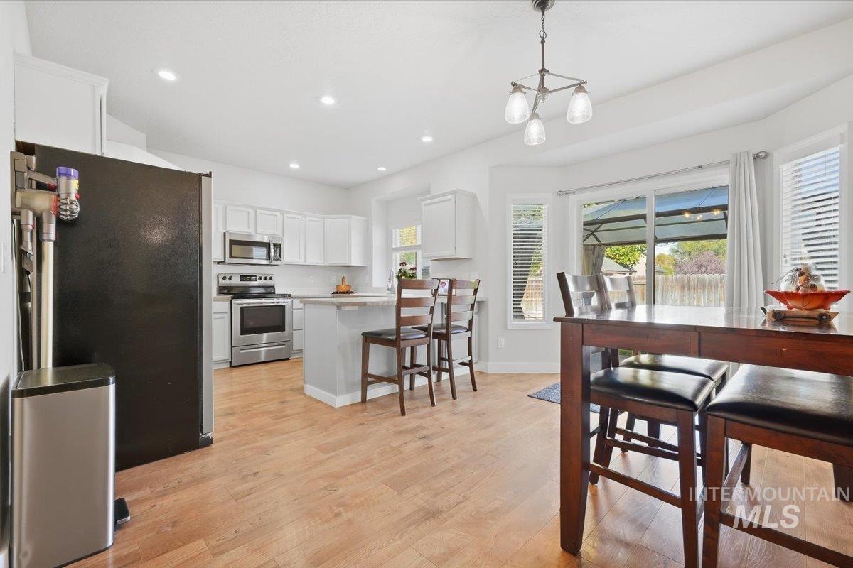7515 E Nottingham, Nampa, Idaho 83687, 4 Bedrooms, 3 Bathrooms, Residential For Sale, Price $505,000,MLS 99001419