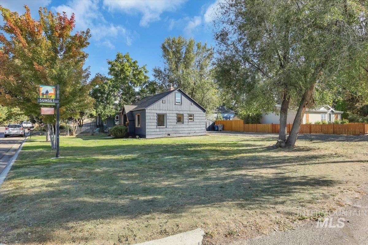 1704 N 31st St, Boise, Idaho 83703, 3 Bedrooms, 1 Bathroom, Residential For Sale, Price $564,900,MLS 99001420