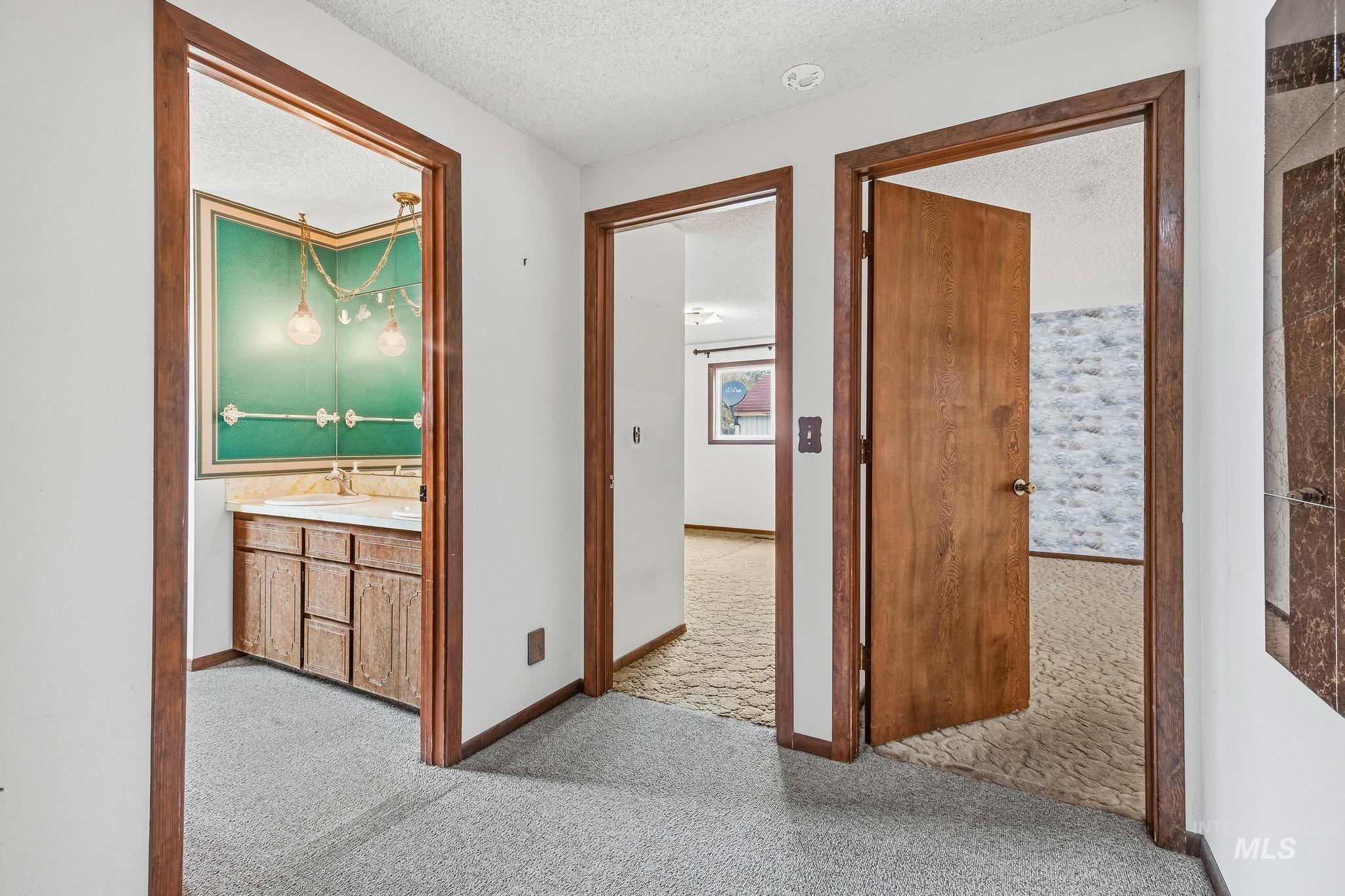212 Hilldrop St, Caldwell, Idaho 83605, 3 Bedrooms, 2 Bathrooms, Residential For Sale, Price $449,900, 99001421